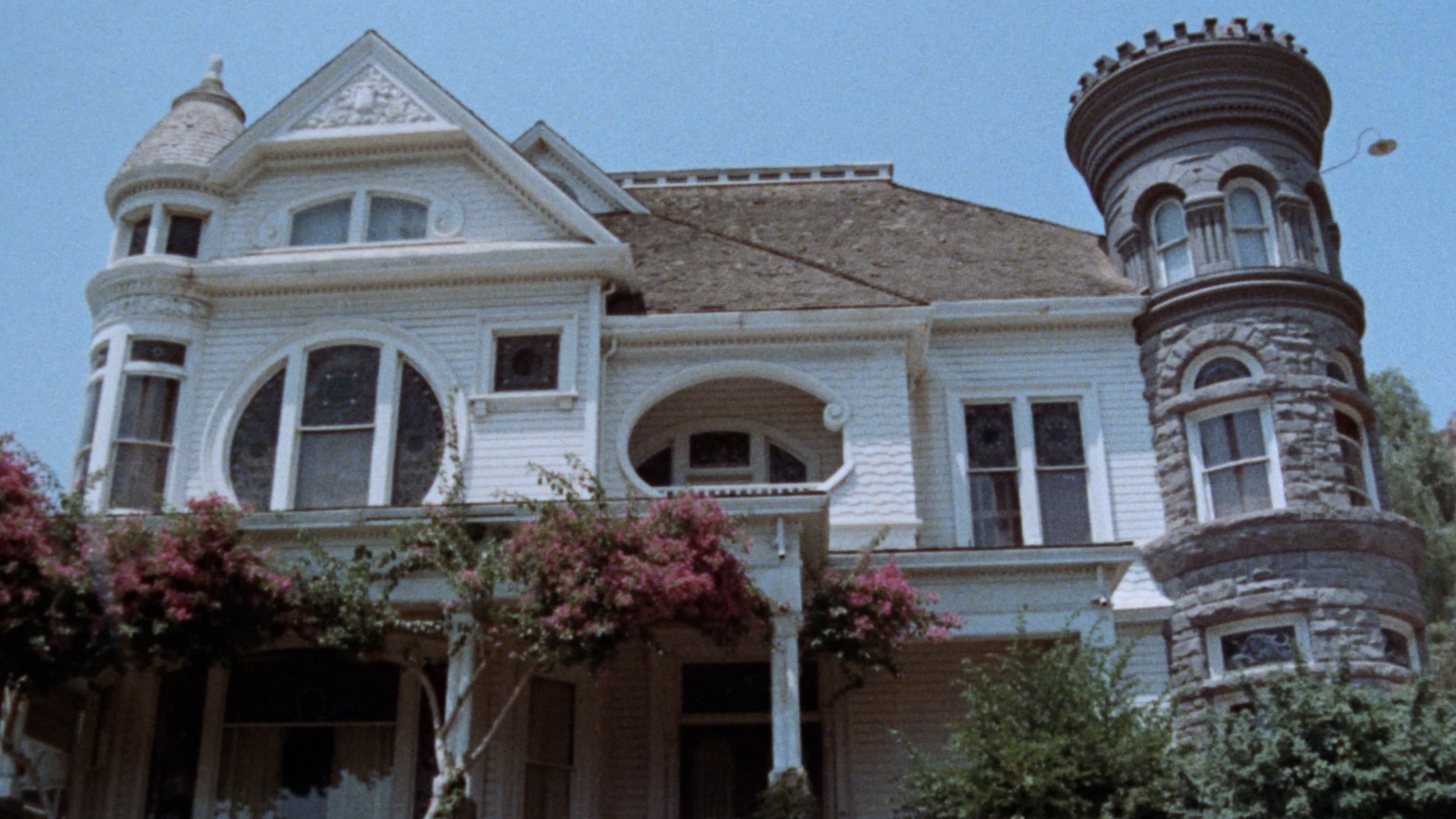 돈 비 어프레이드 오브 더 다크