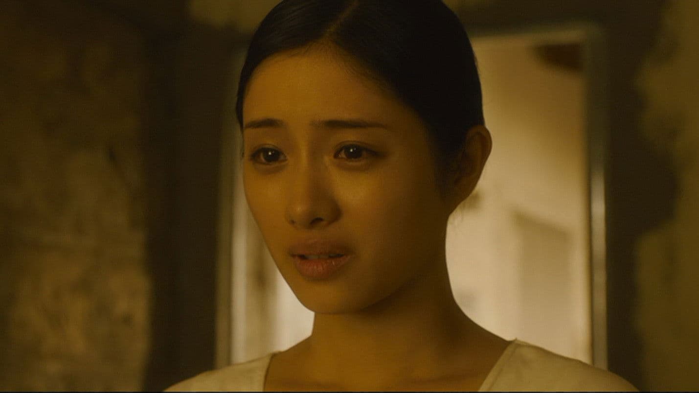 바람에 맞선 라이온