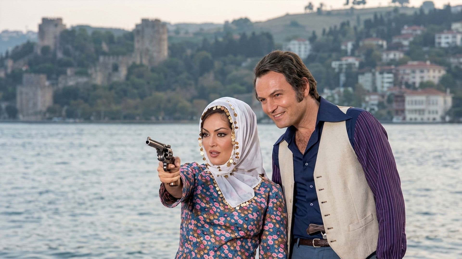 Güllü Geliyor Güllü