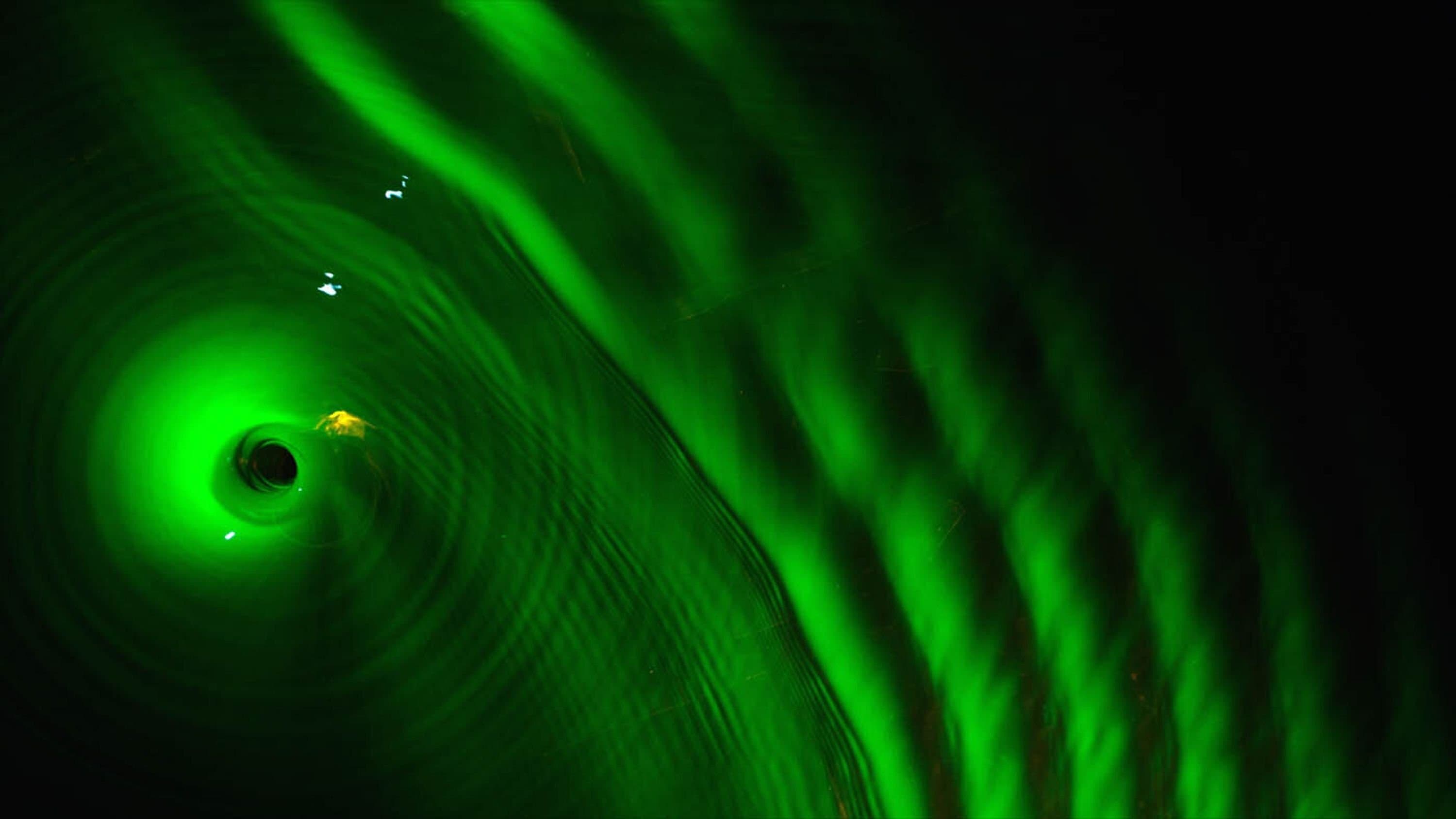 블랙홀: 사건의 지평선에서