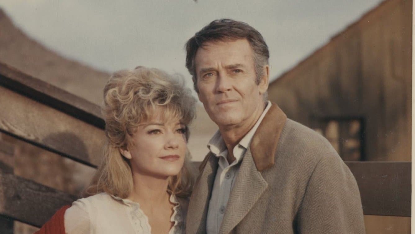 스트레인저 온 더 런