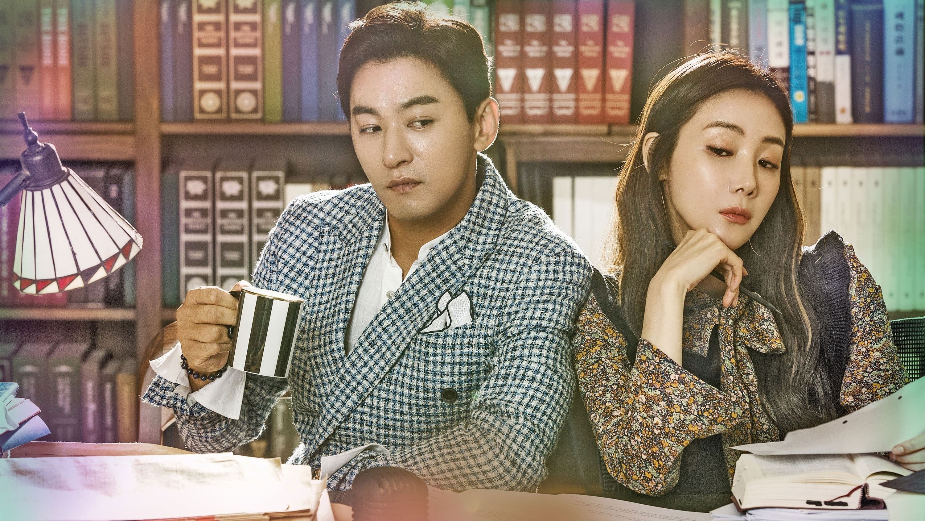 캐리어를 끄는 여자