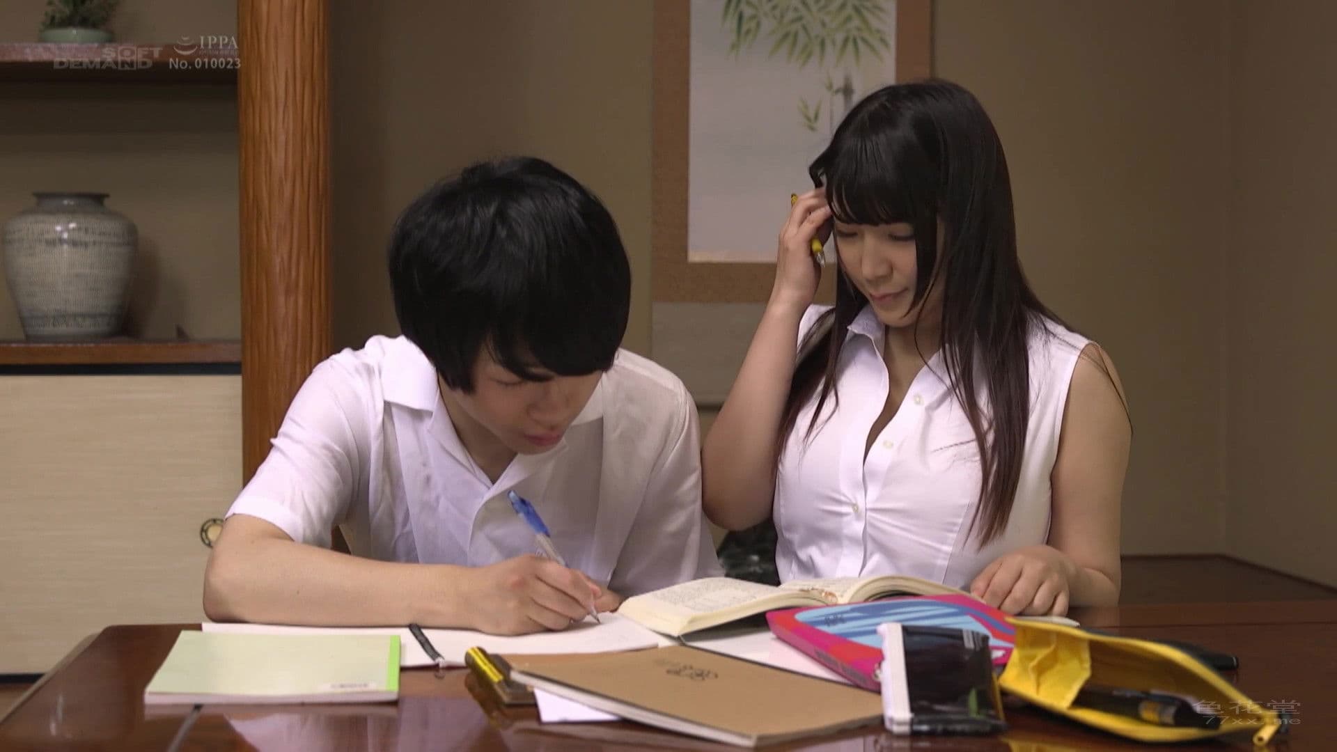 SOD로맨스 첫사랑인 누나는 노출광