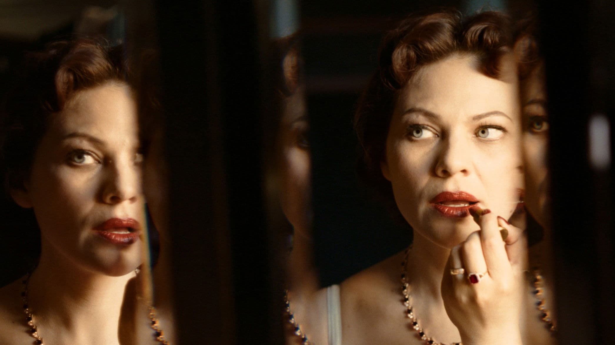 다우. 노라 마더