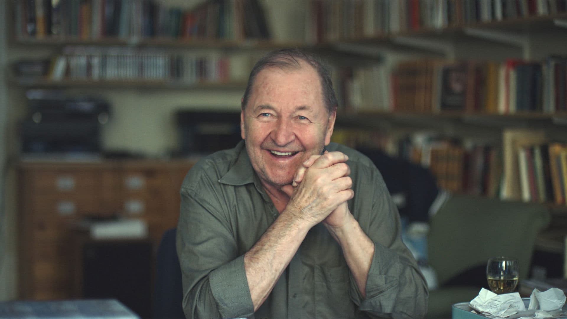 비잉 어 휴먼 퍼슨