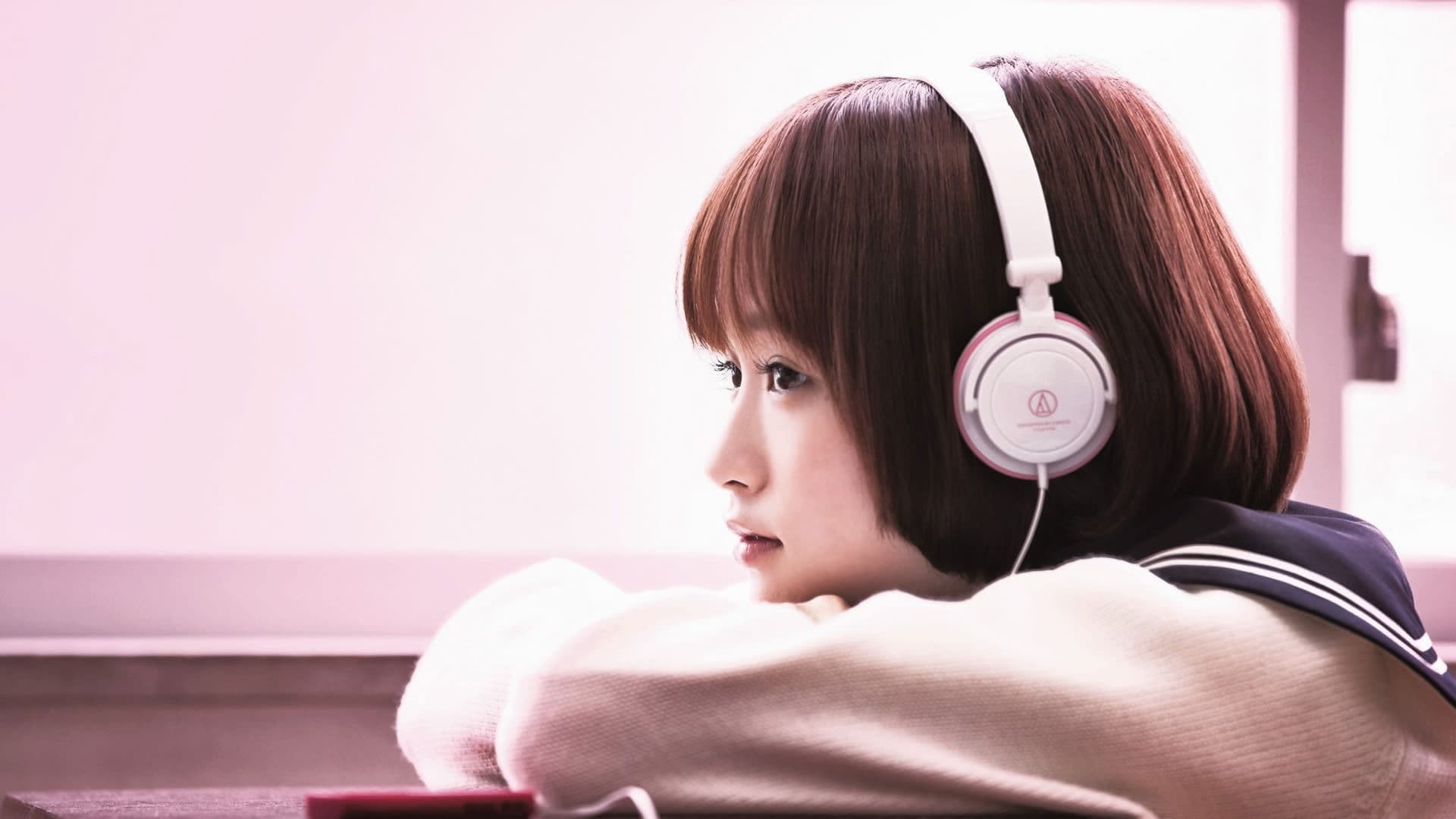 그녀는 거짓말을 너무 사랑해