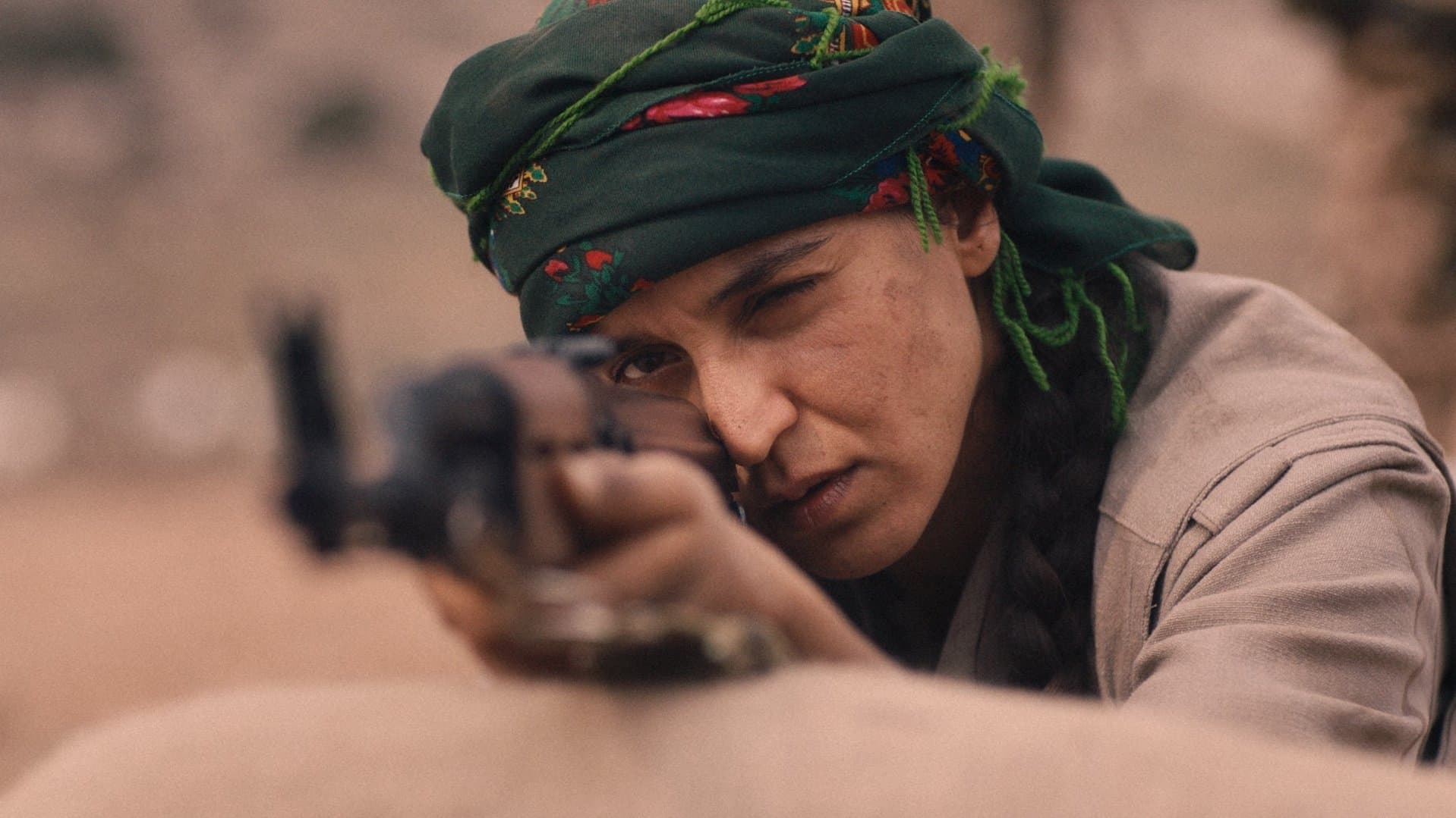 포화 속의 자매