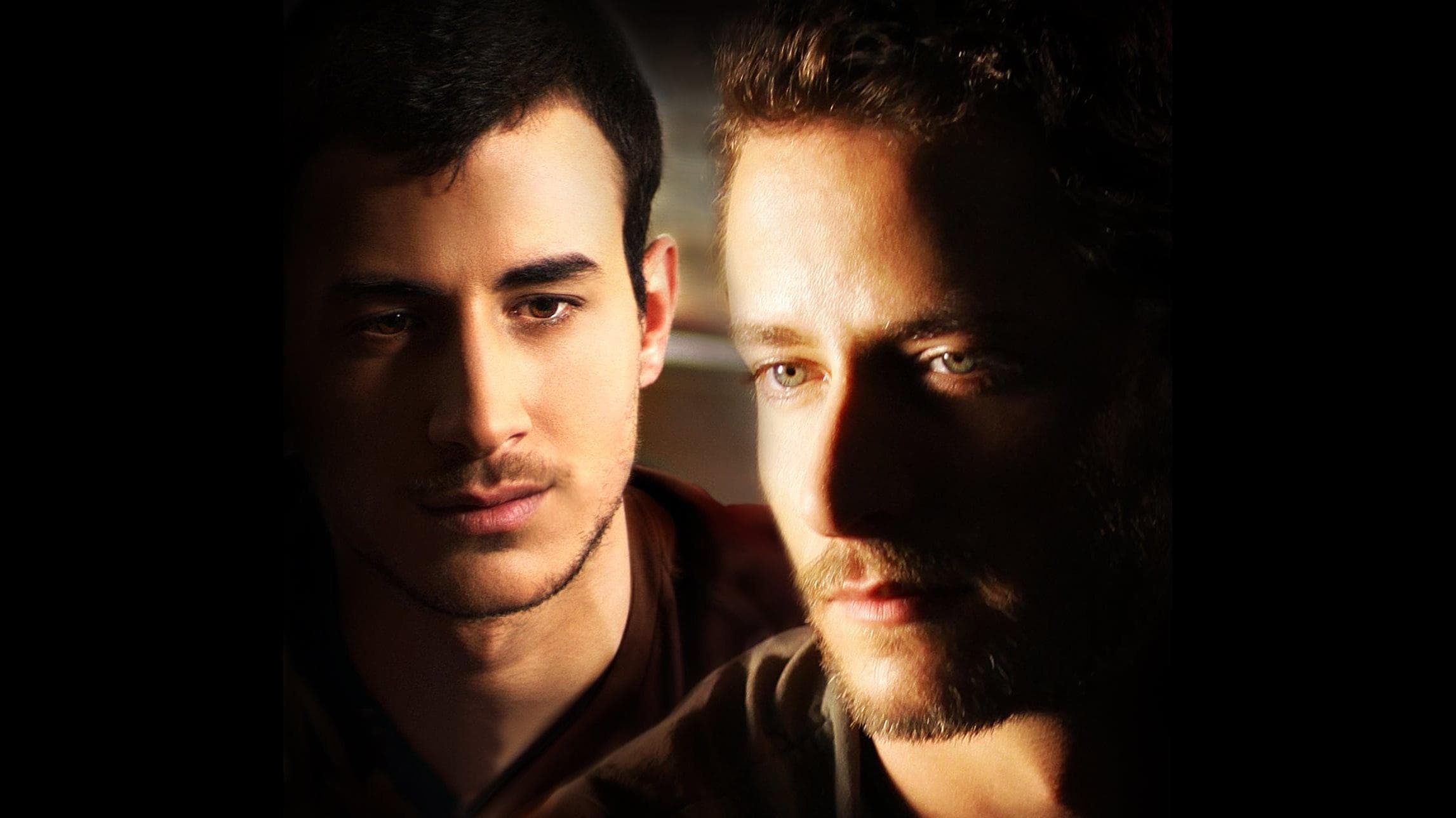 아웃 인 더 다크