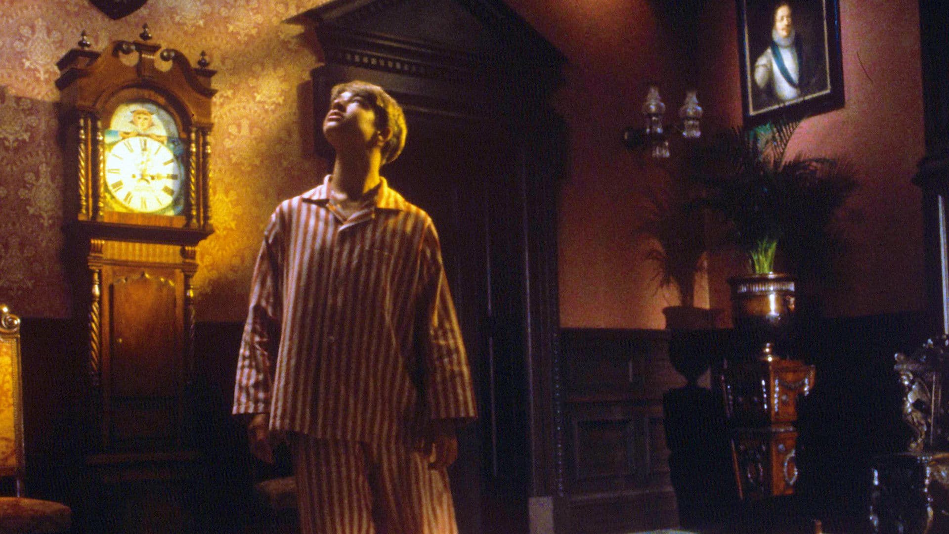 한밤중 톰의 정원에서