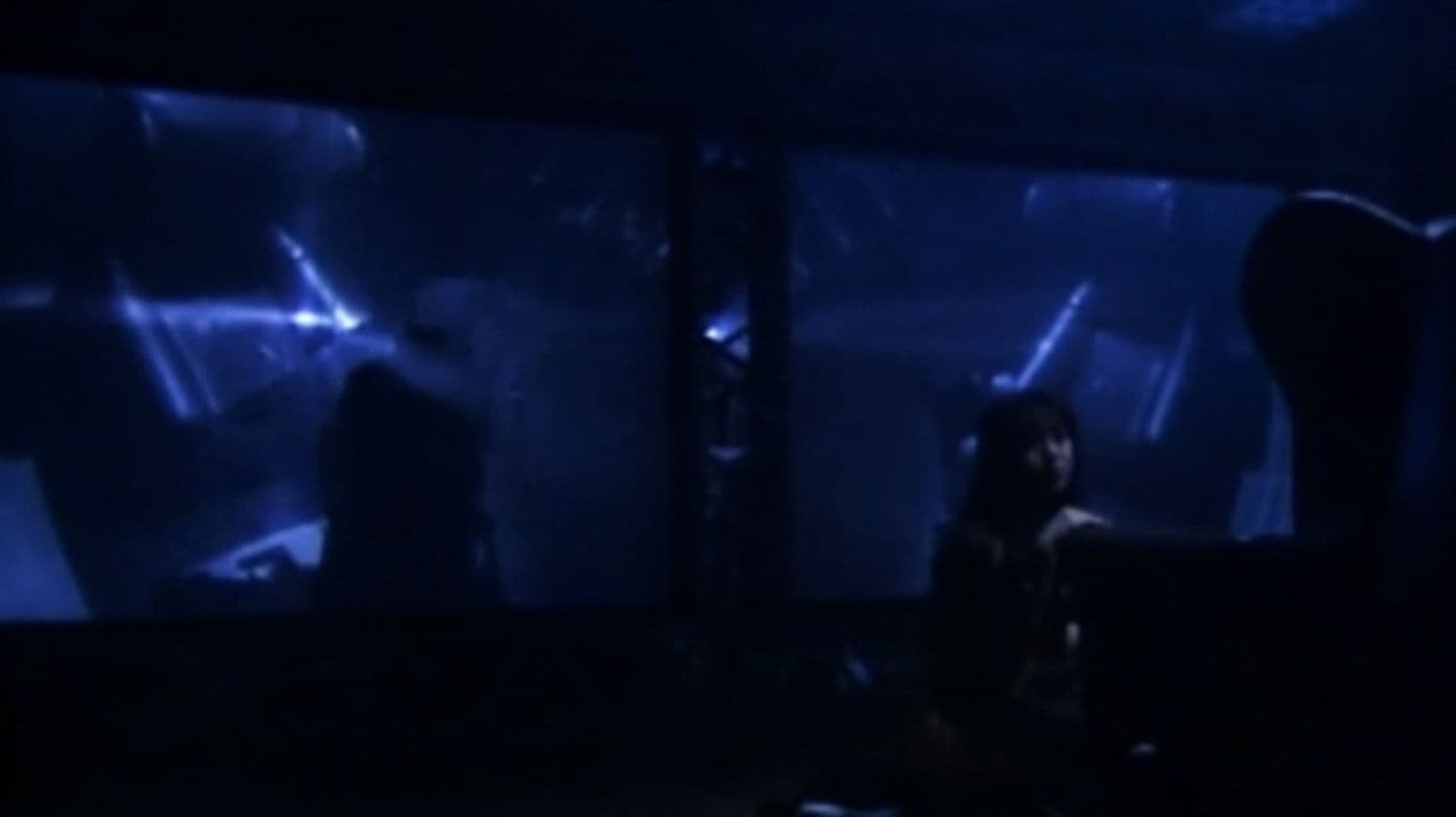 警告！のぞきアリ。