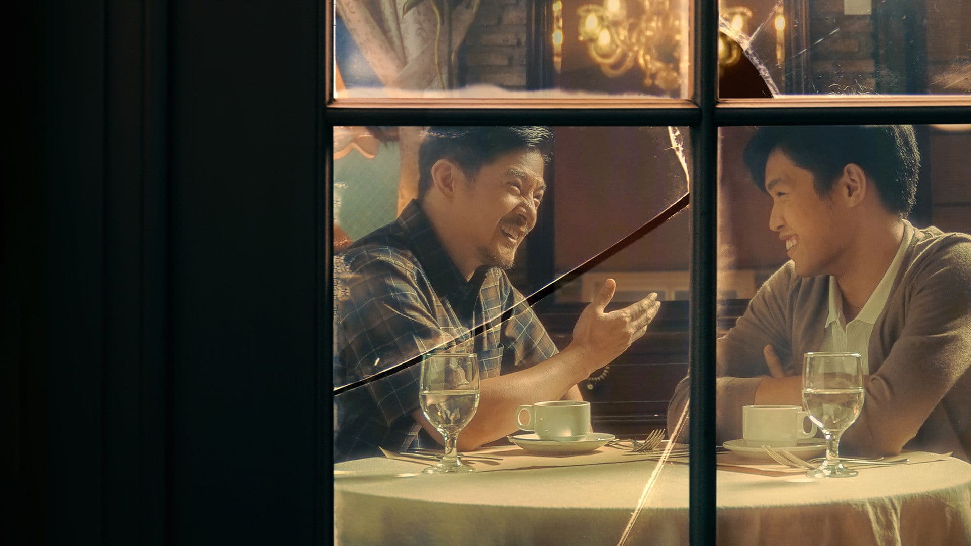 어바웃 어스 벗 낫 어바웃 어스