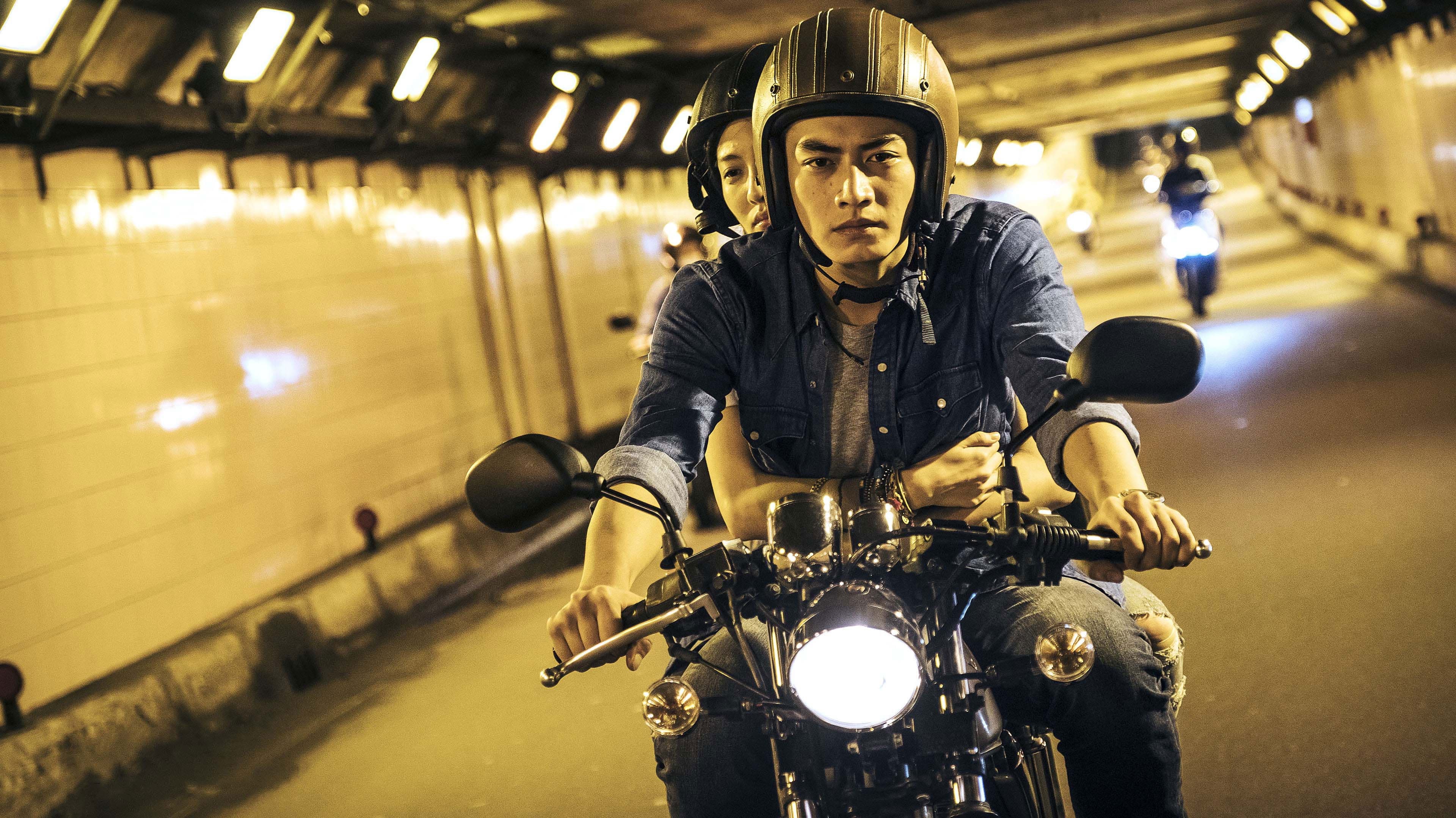 그들은 졸업 전날 폭발했다