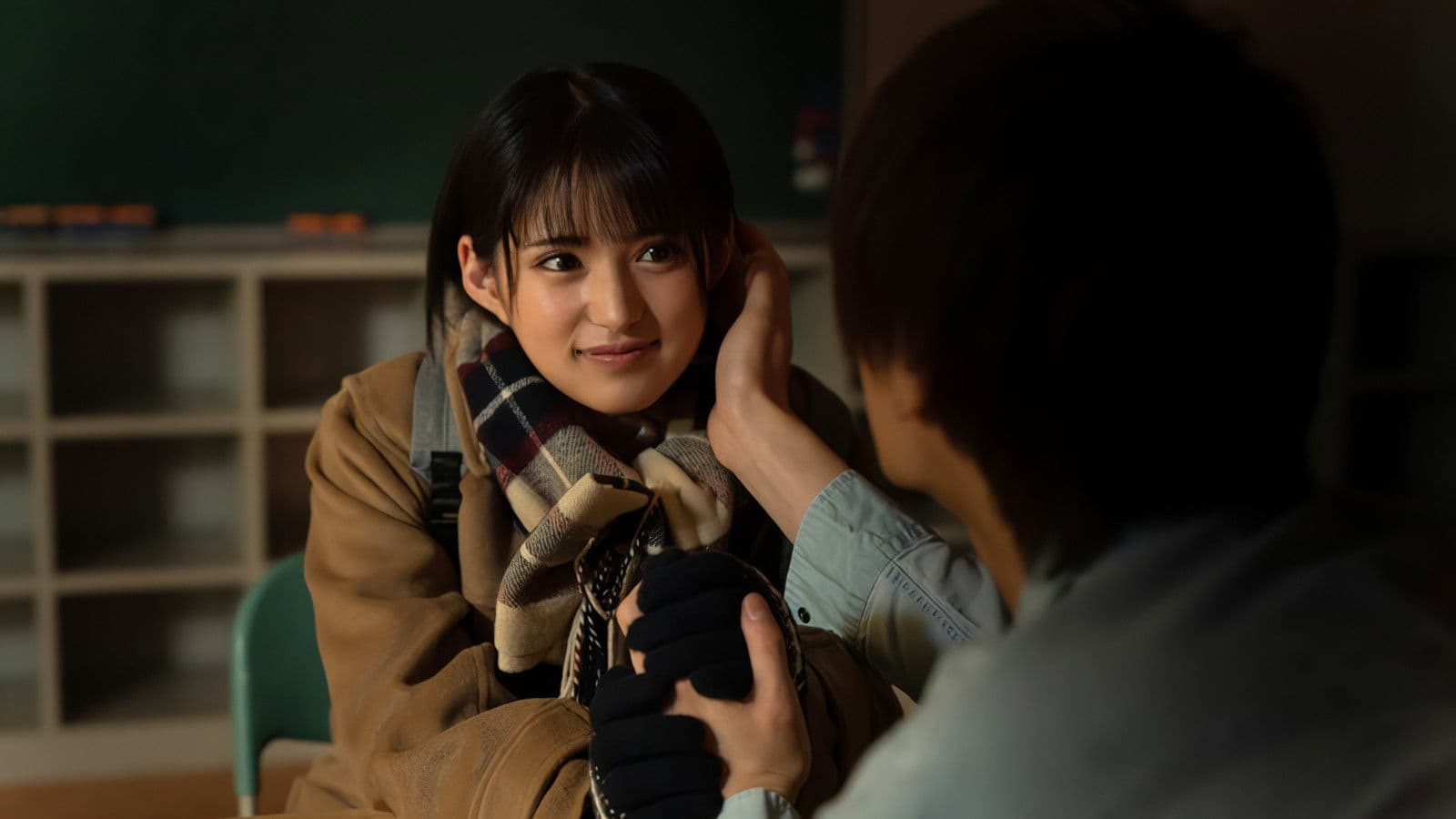 유니폼 여자의 야한 비일상 밤놀이 × 호기심 나기사 미츠키