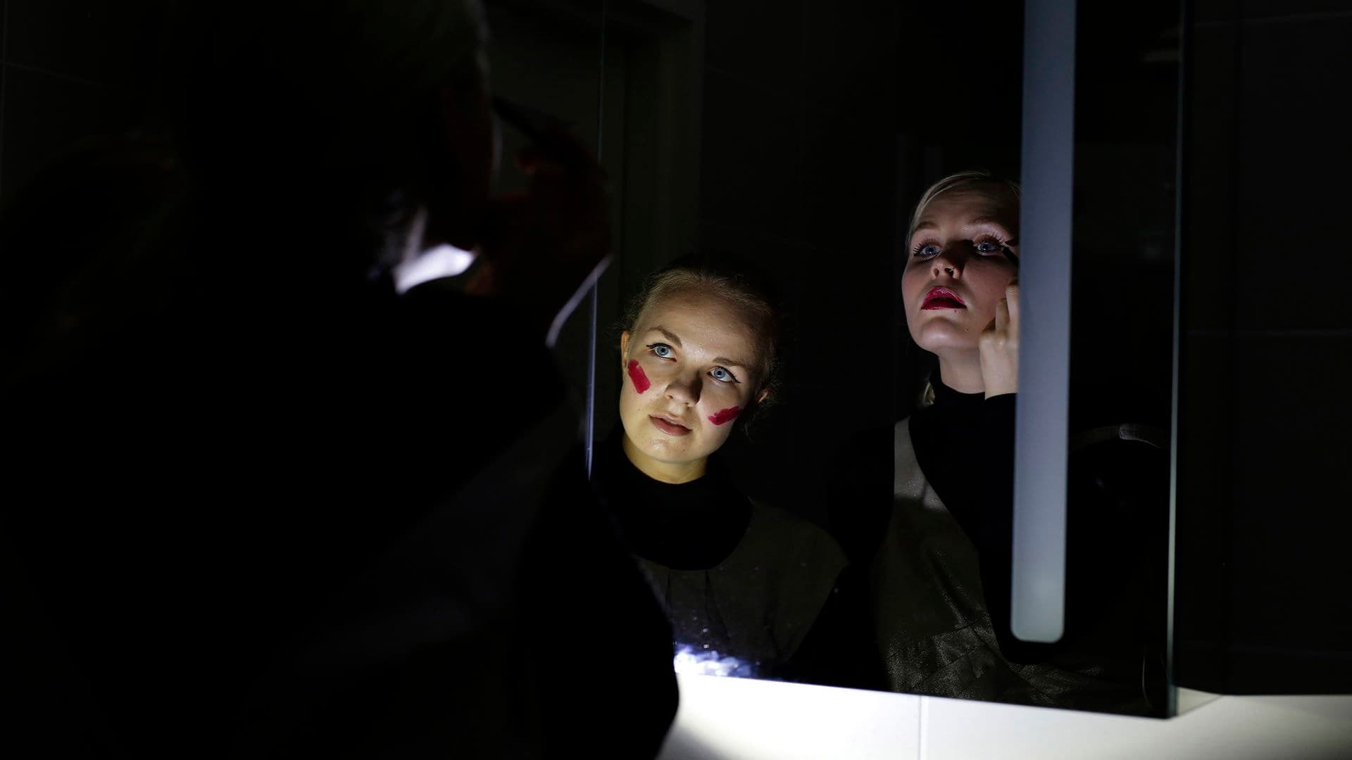 Hiljaa kuin murhaajat