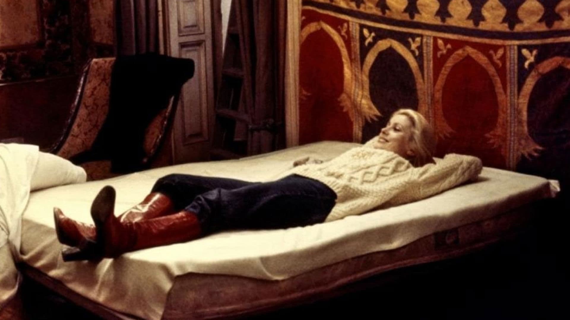 La Femme aux bottes rouges