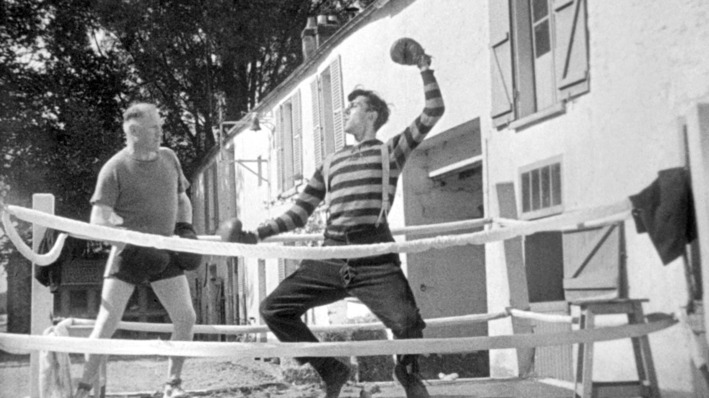 왼쪽을 주의하라