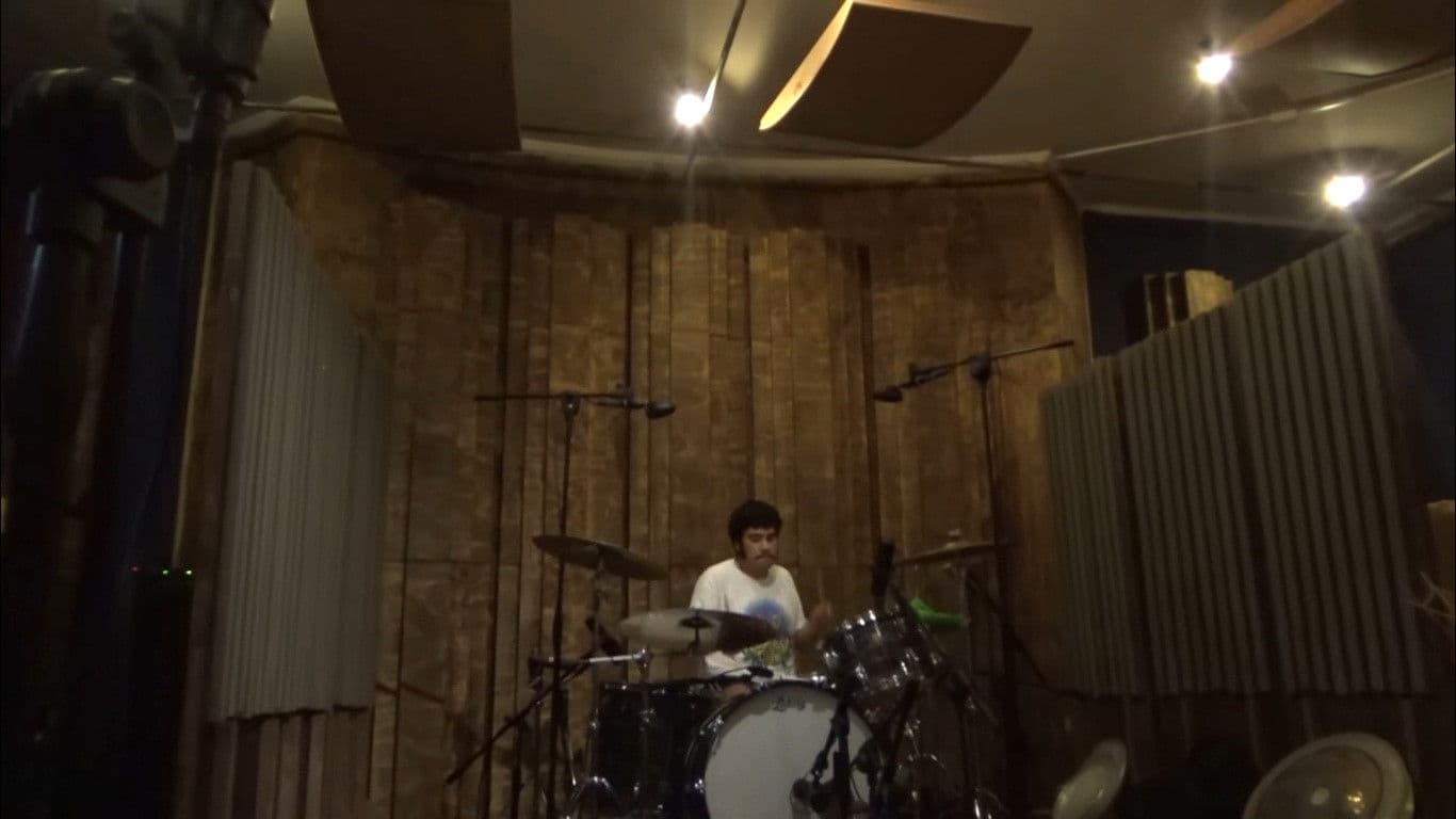 Ases Falsos haciendo "El Hombre Puede"