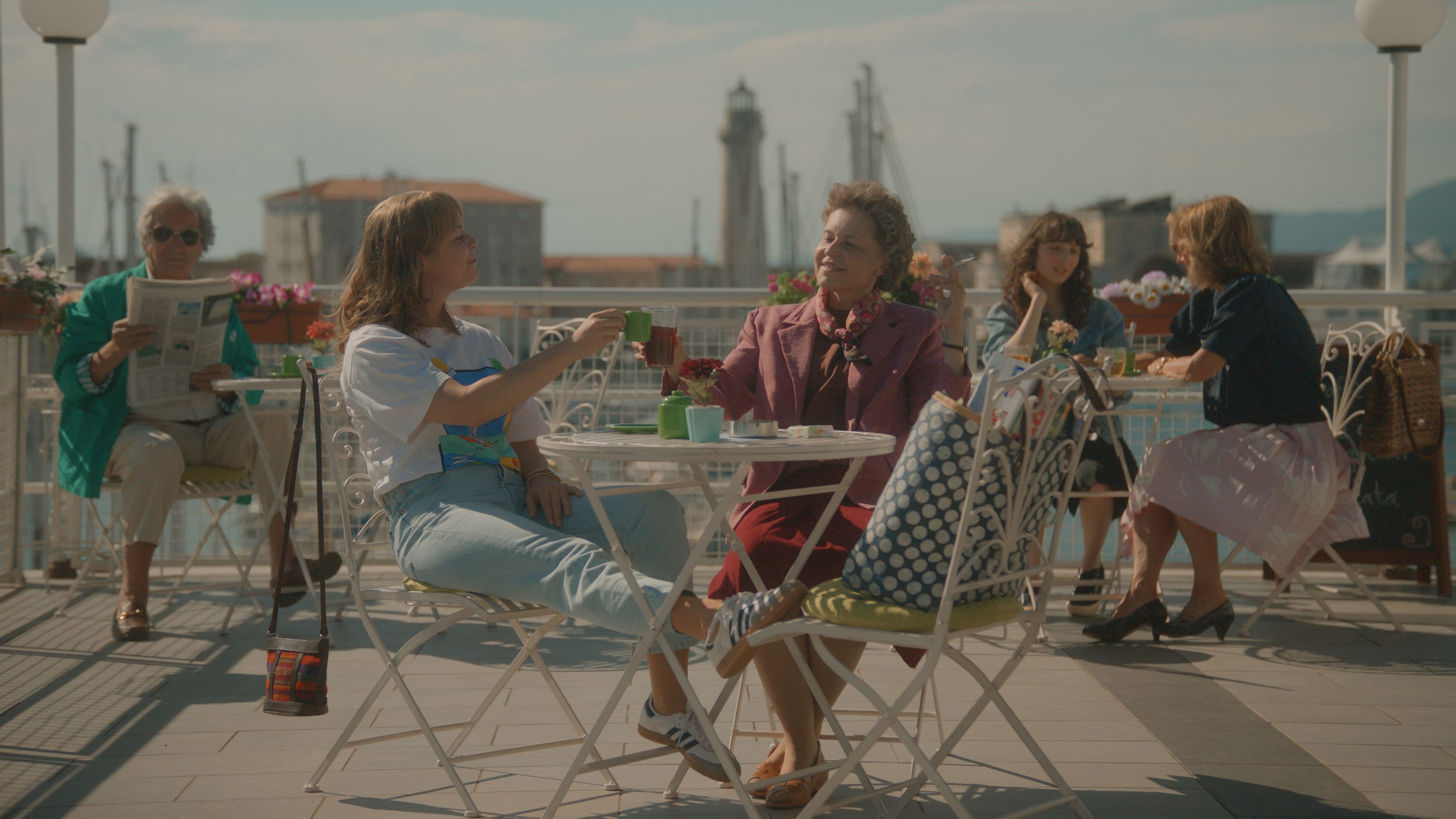 Belo se pere na devetdeset