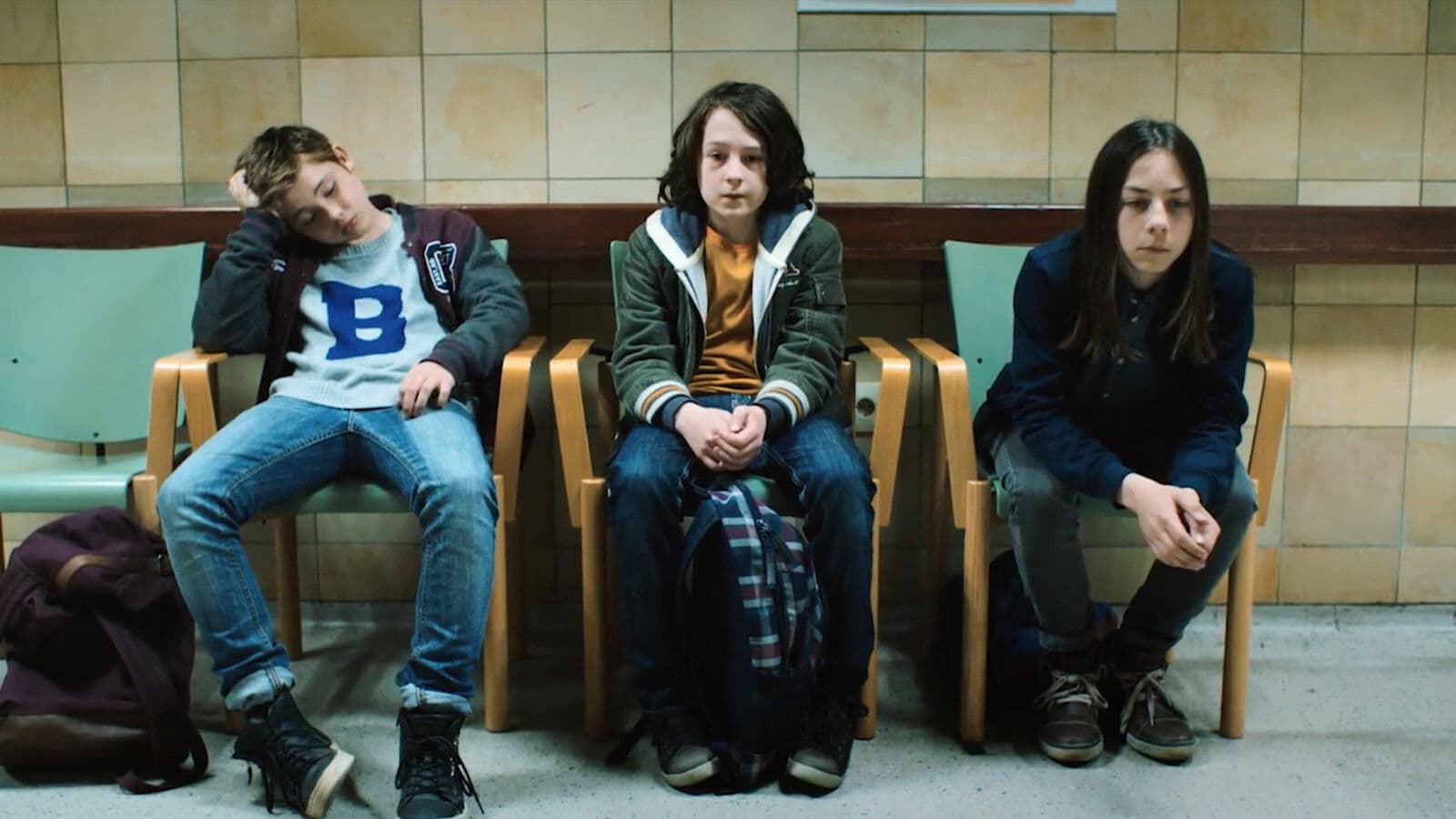 Simon sagt Auf Wiedersehen zu seiner Vorhaut