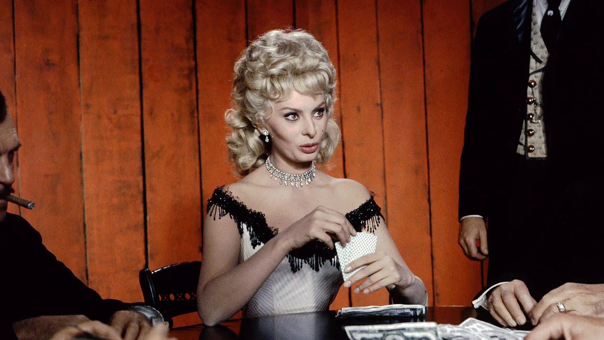 헬러 인 핑크 타이츠