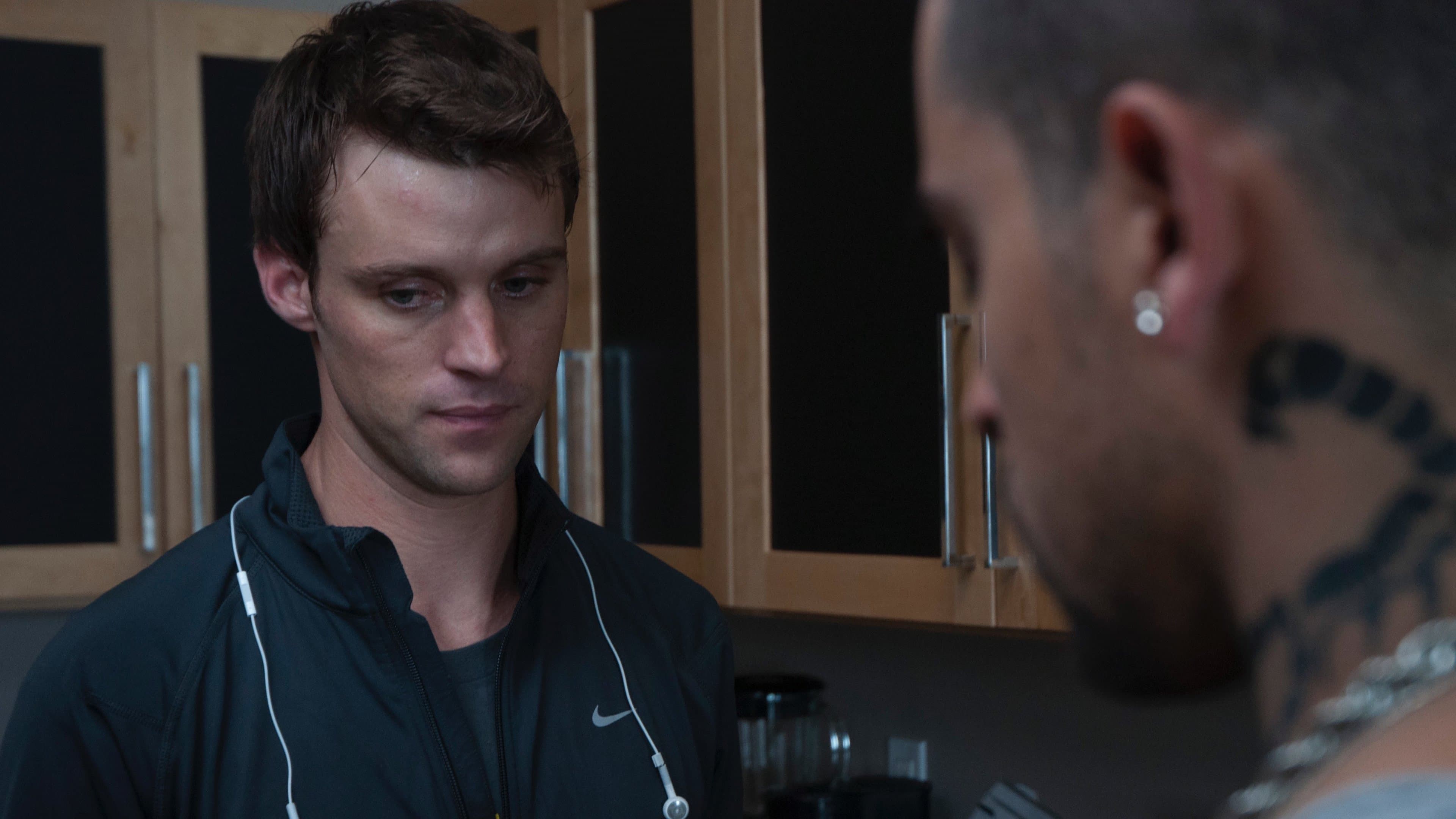 더 걸 이즈 인 트러블