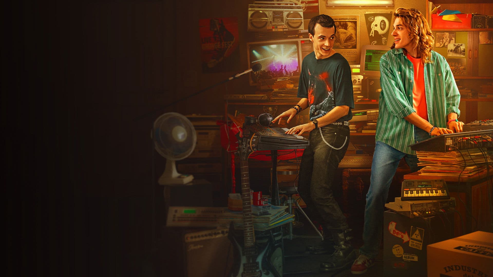 Hanno ucciso l'Uomo Ragno - La leggendaria storia degli 883