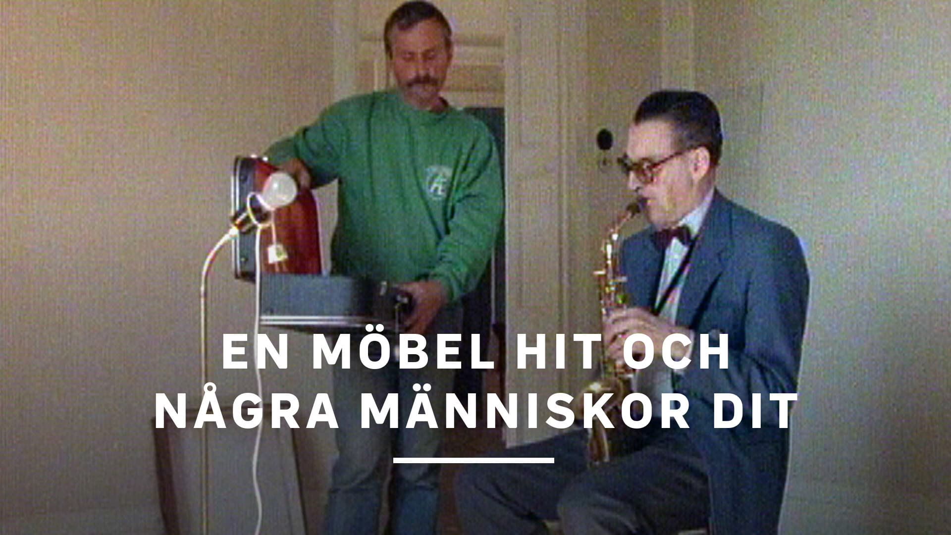 En möbel hit och några människor dit