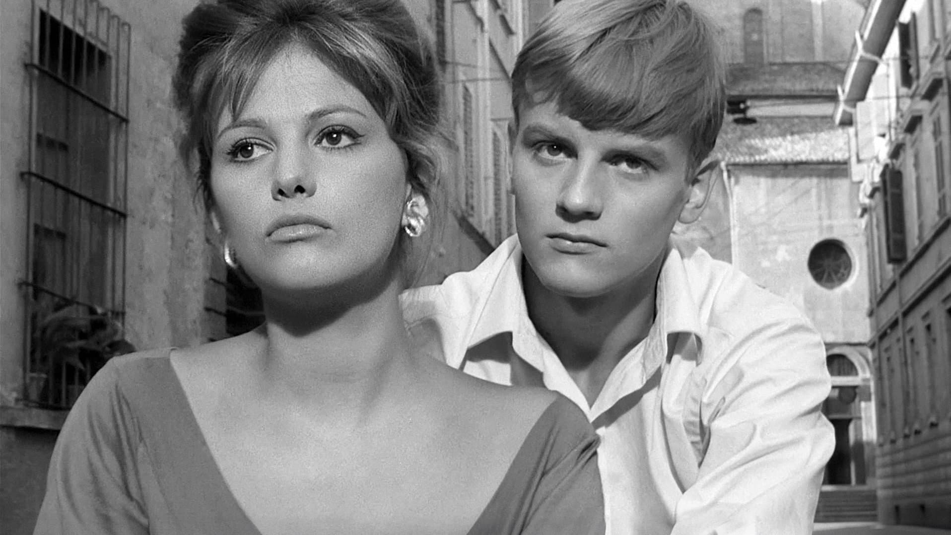 가방을 든 여인