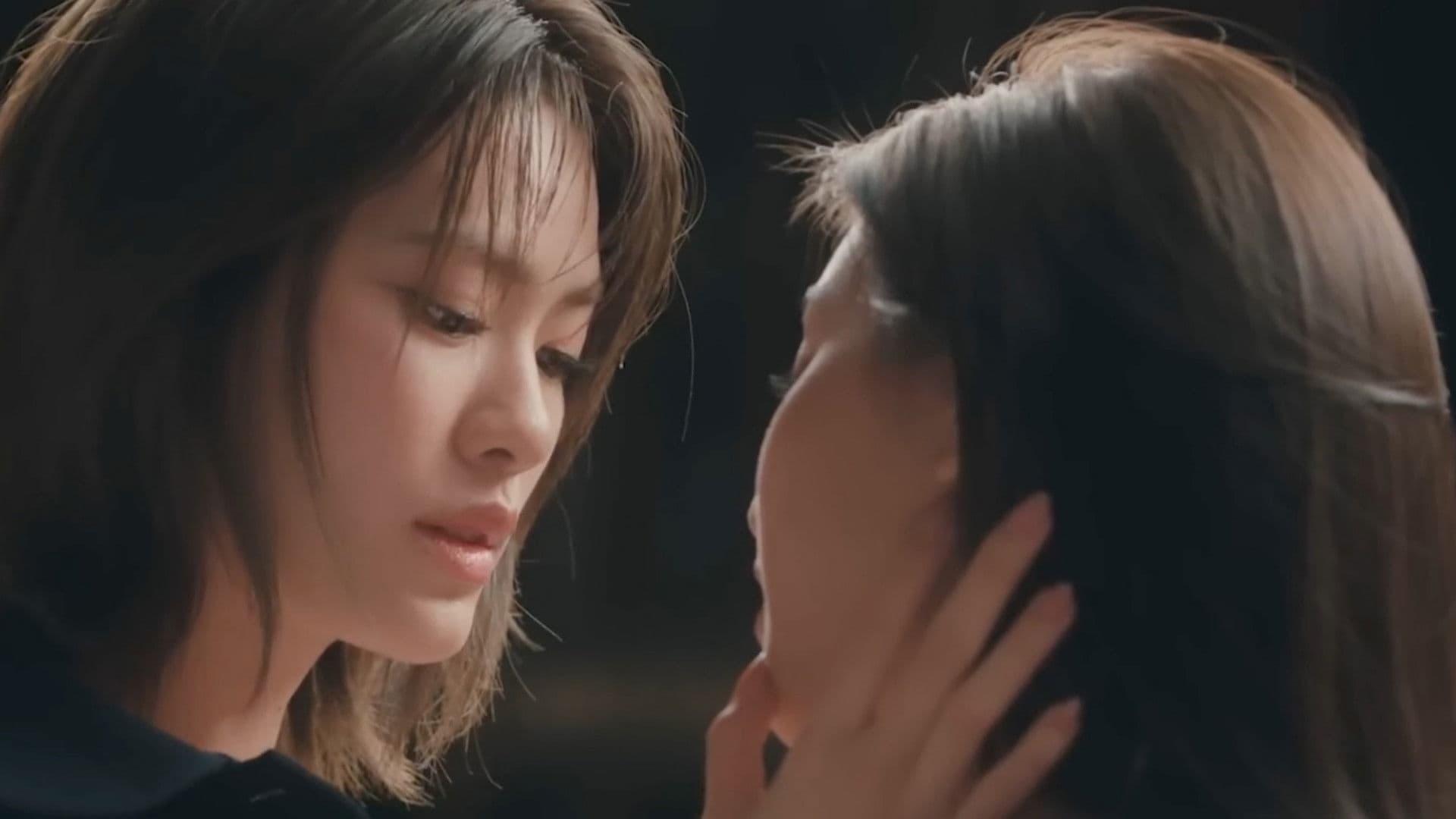 เงาใต้พระจันทร์