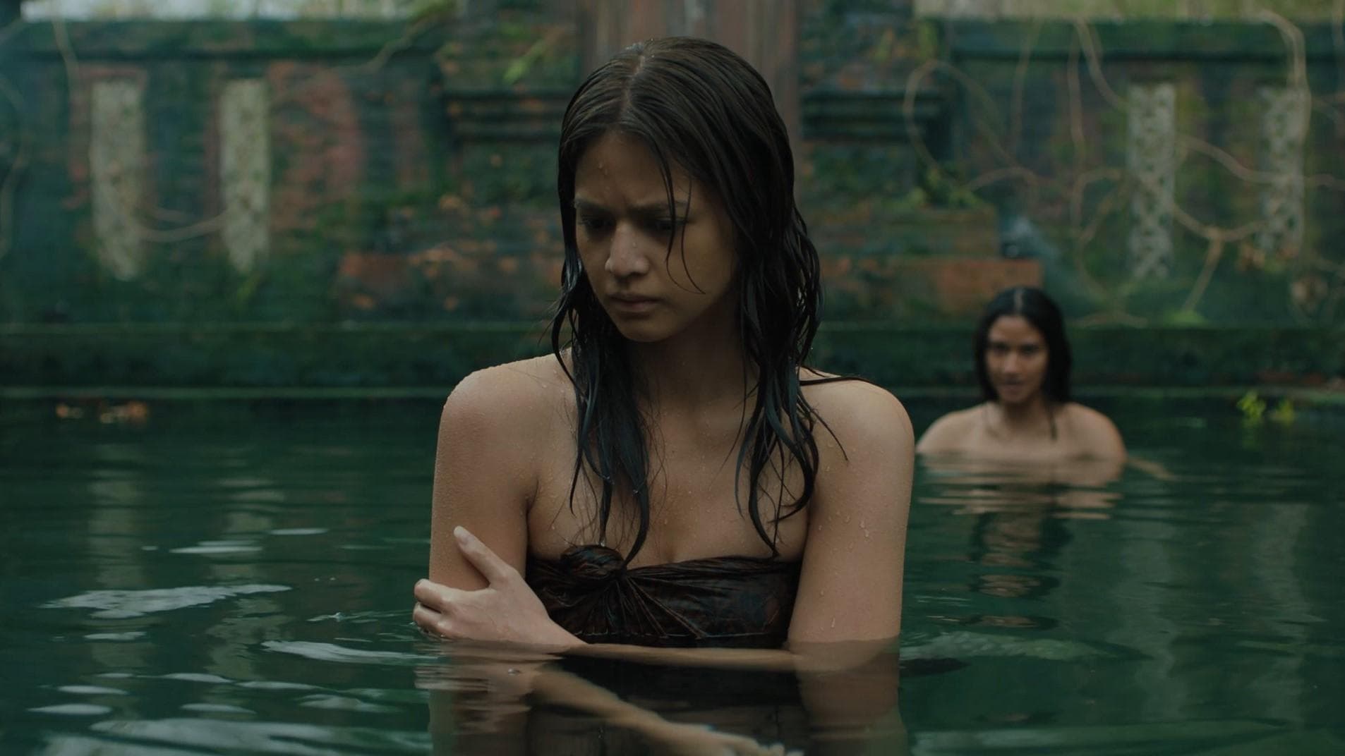 댄싱 빌리지 : 저주의 시작