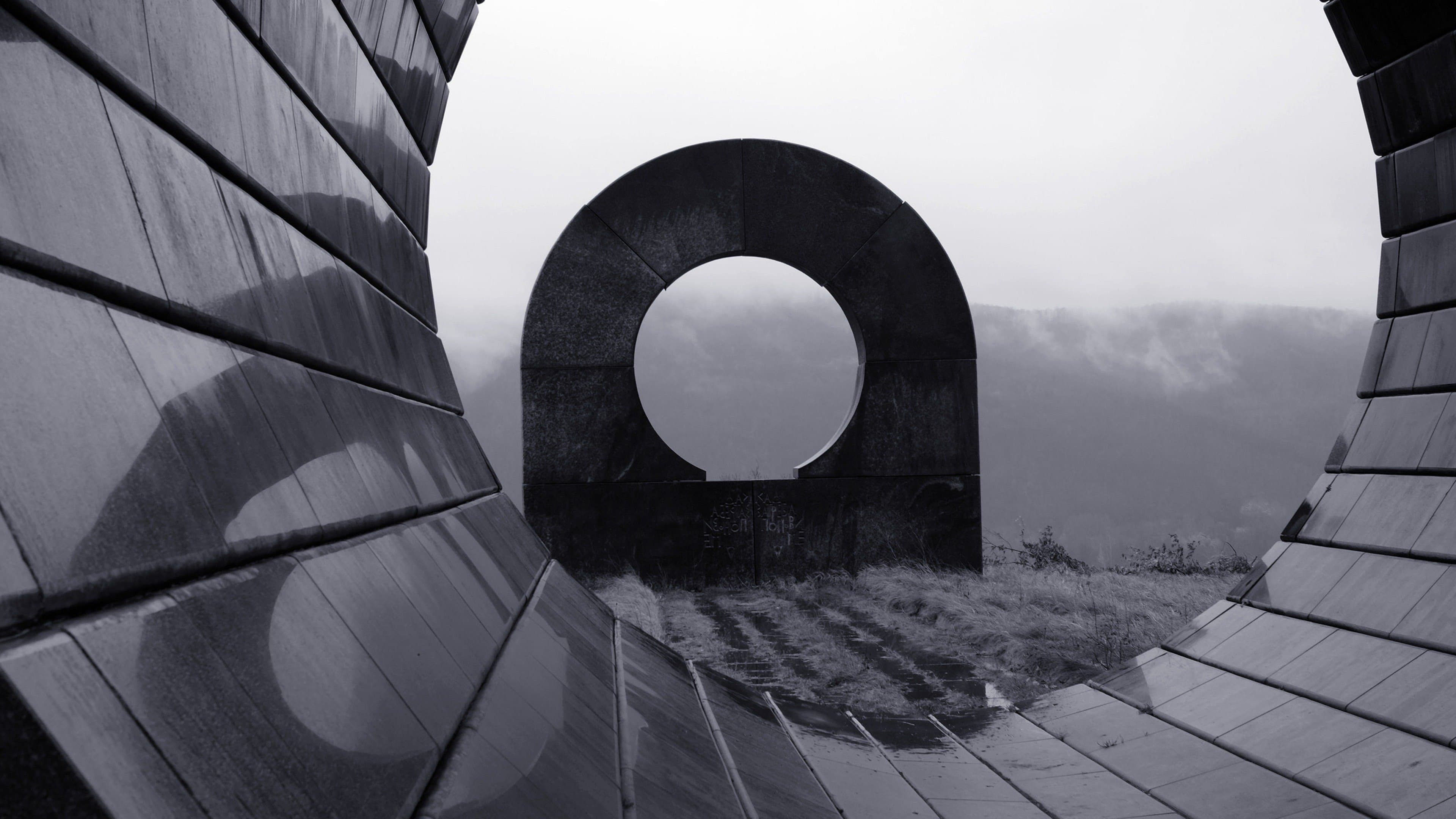 라스트 앤 퍼스트 맨