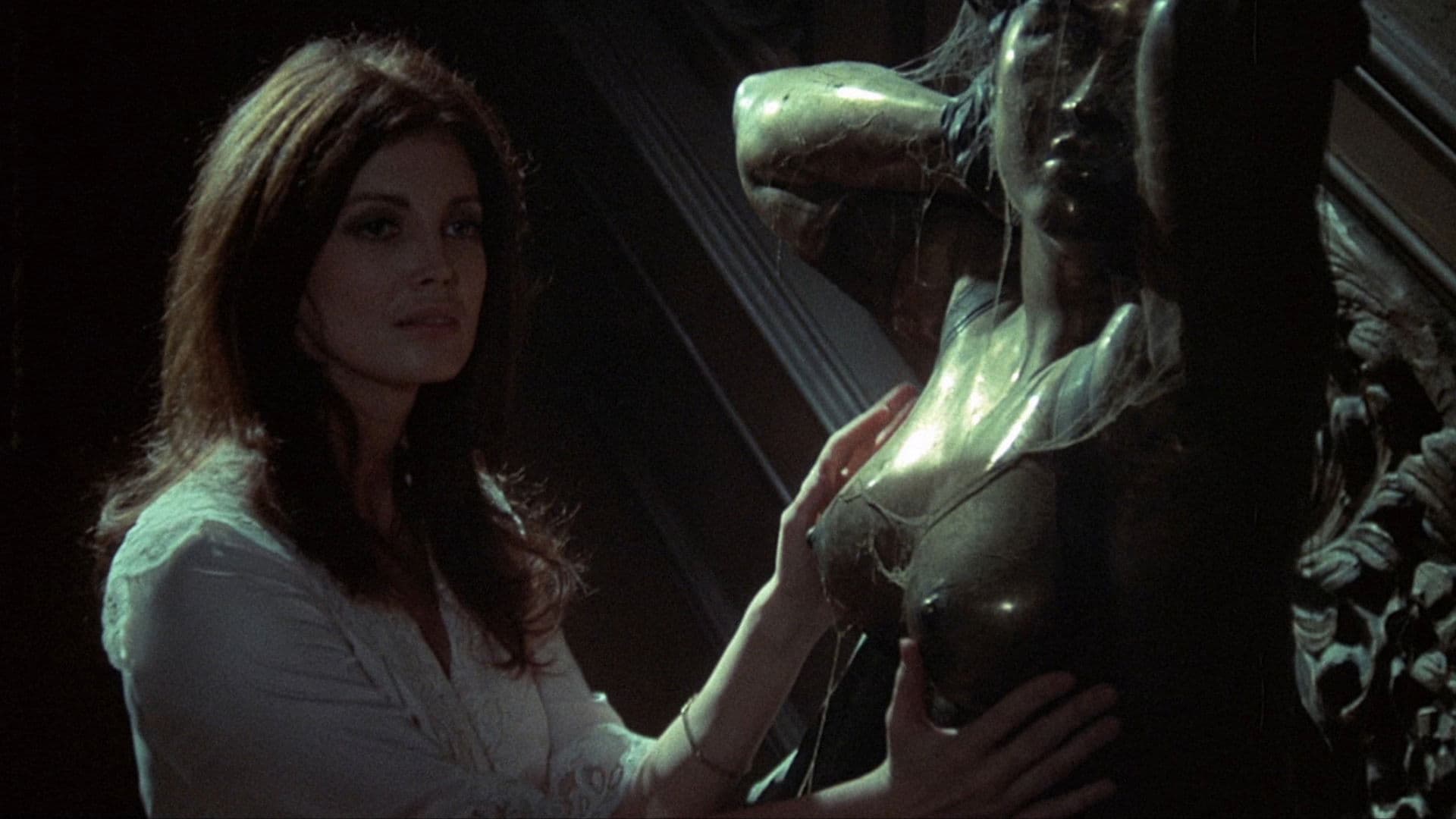 레전드 오브 헬 하우스