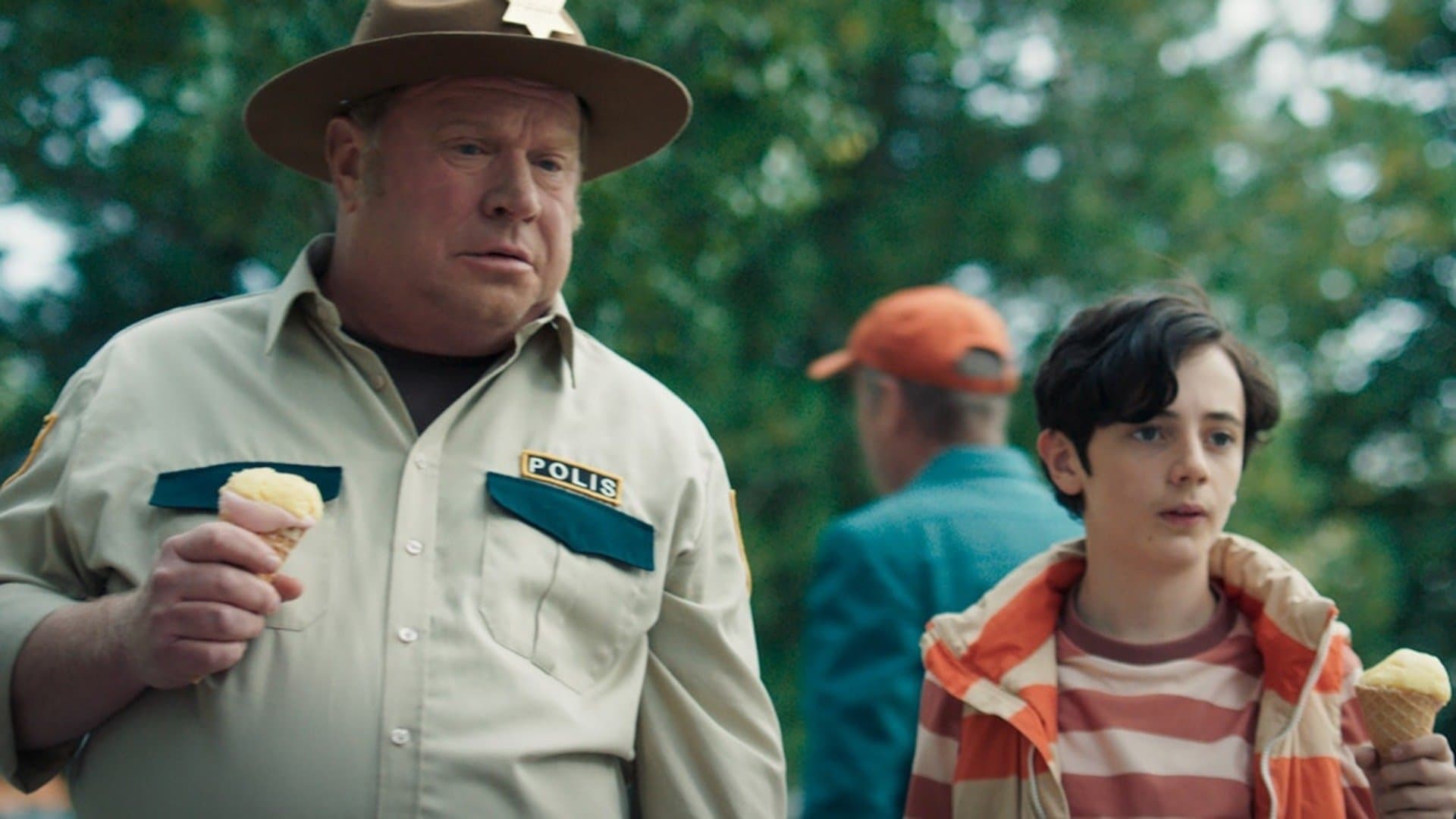 도둑가족과 강아지 캅