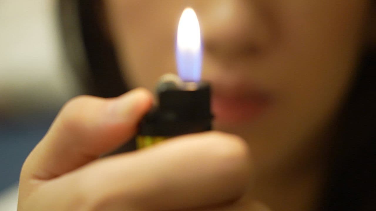 未來某日，開始抽菸或許