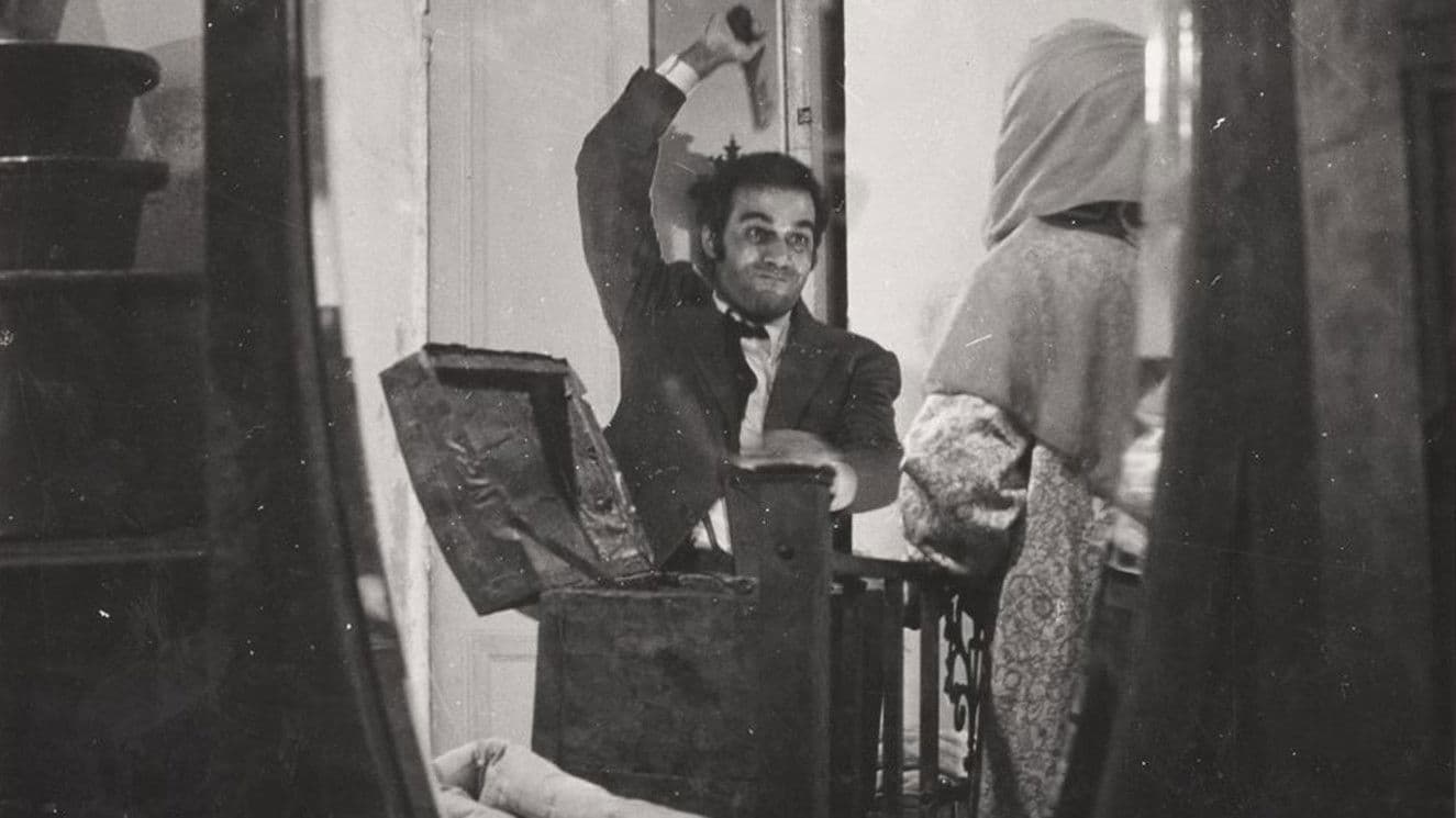 سونيا والمجنون