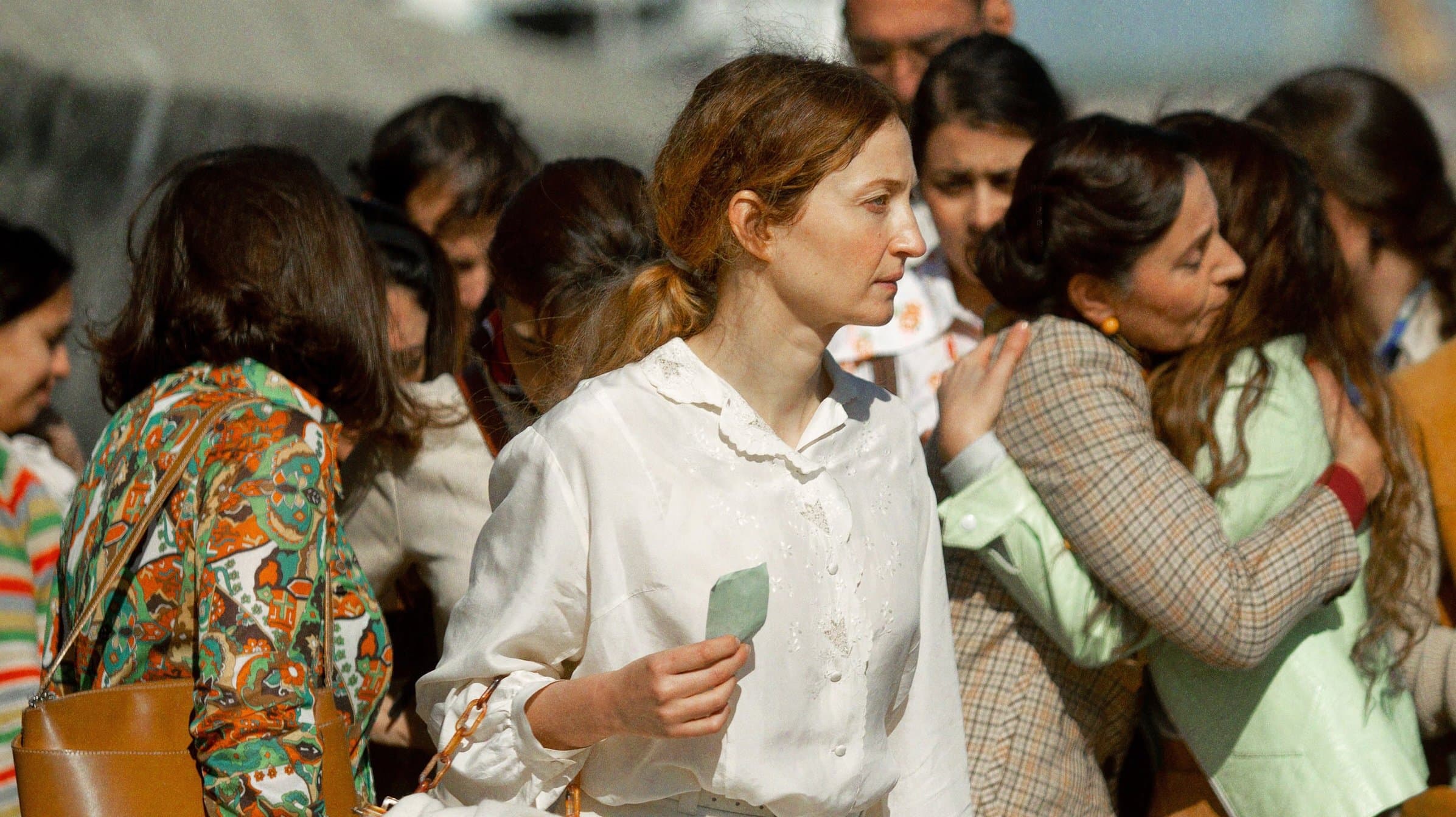 앨리스의 하늘 아래