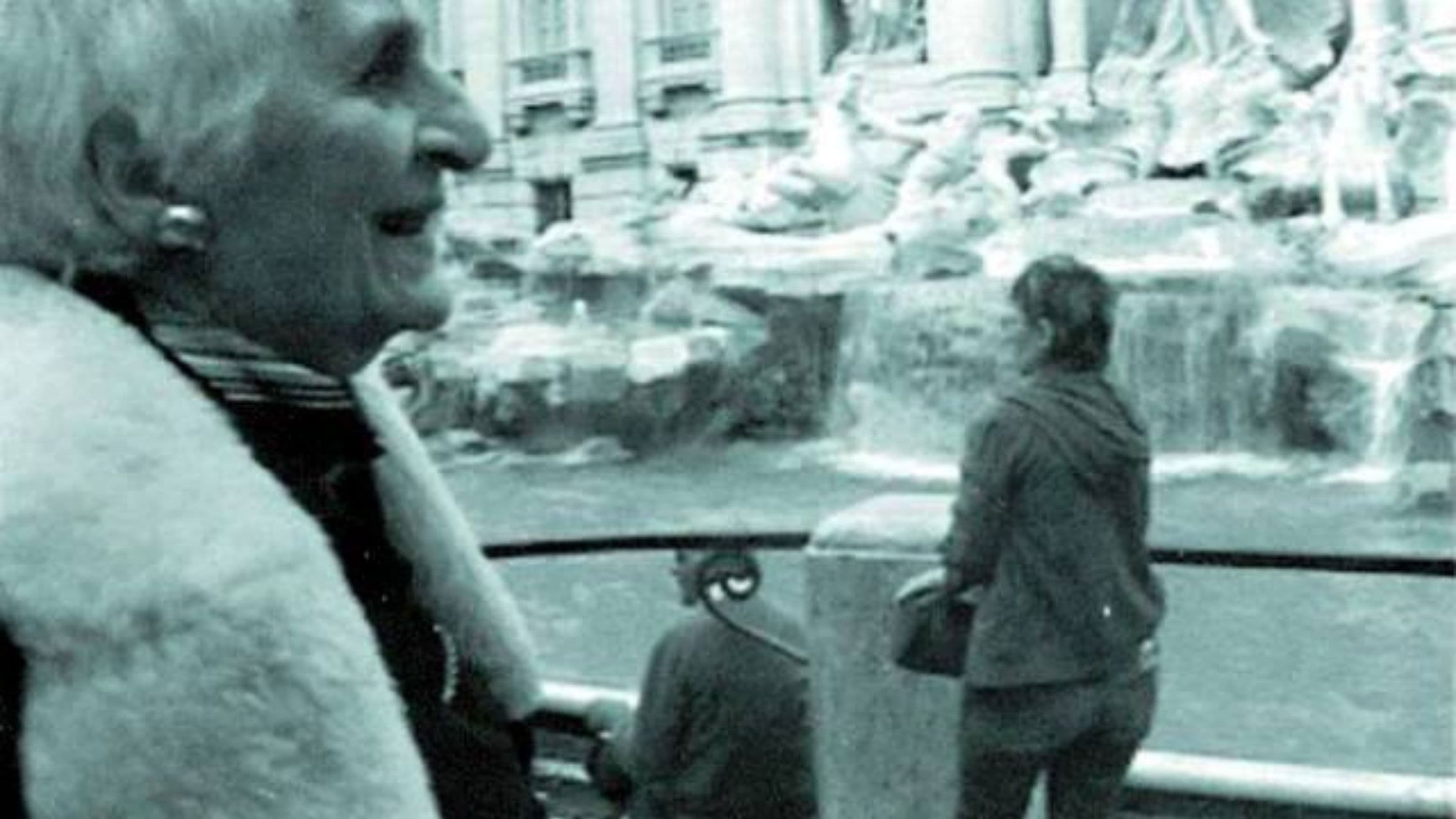 ПРЕВОДАЧКАТА НА ЧЕРНО-БЕЛИ ФИЛМИ