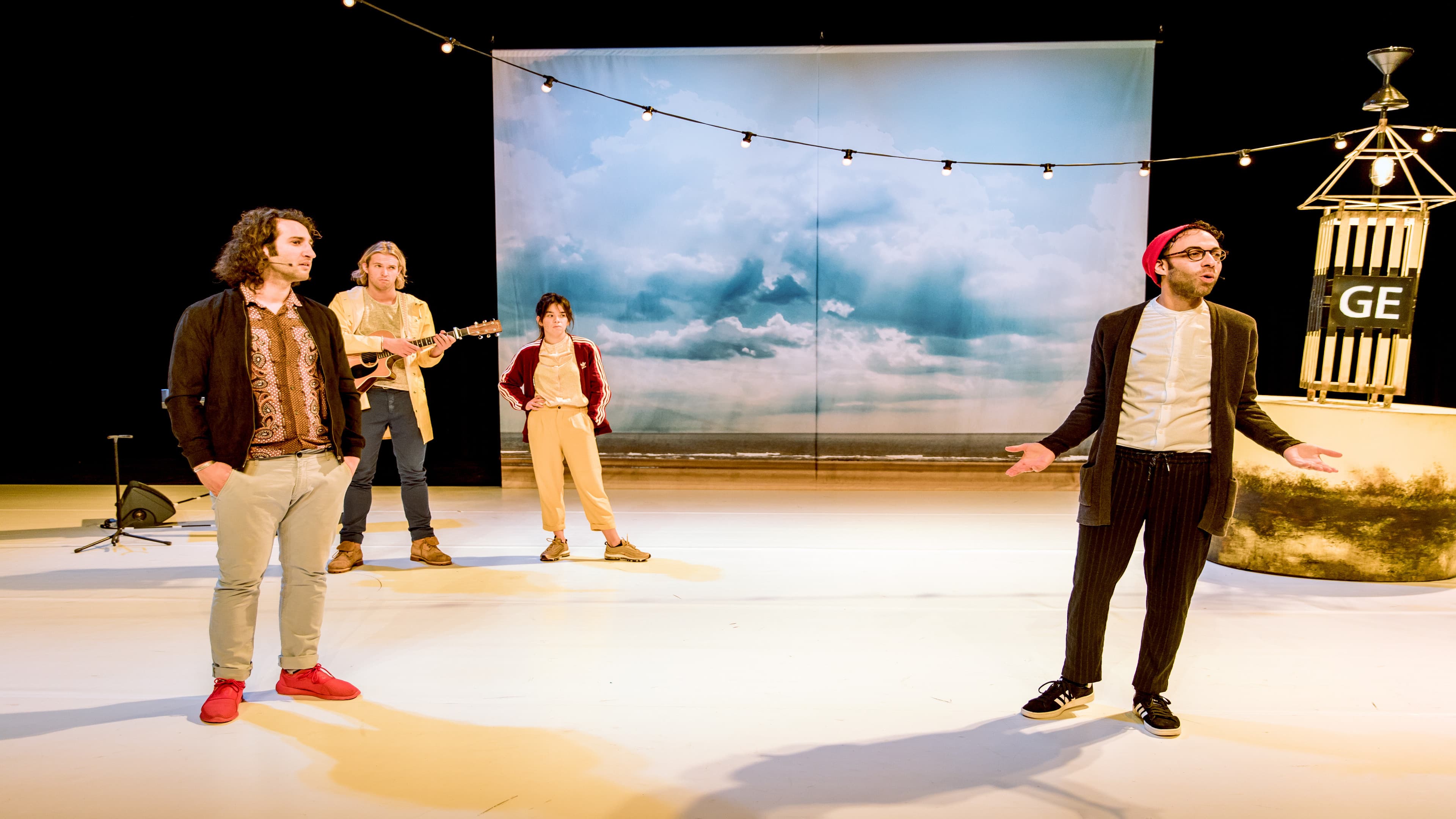 George en Eran worden racisten