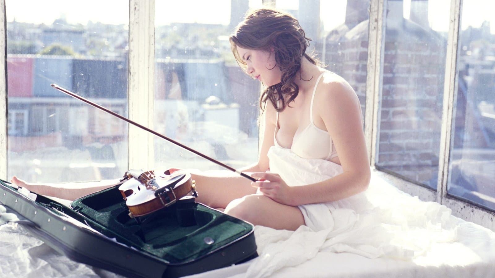 렐르베르 - 바이올린 키는 환상의 여인