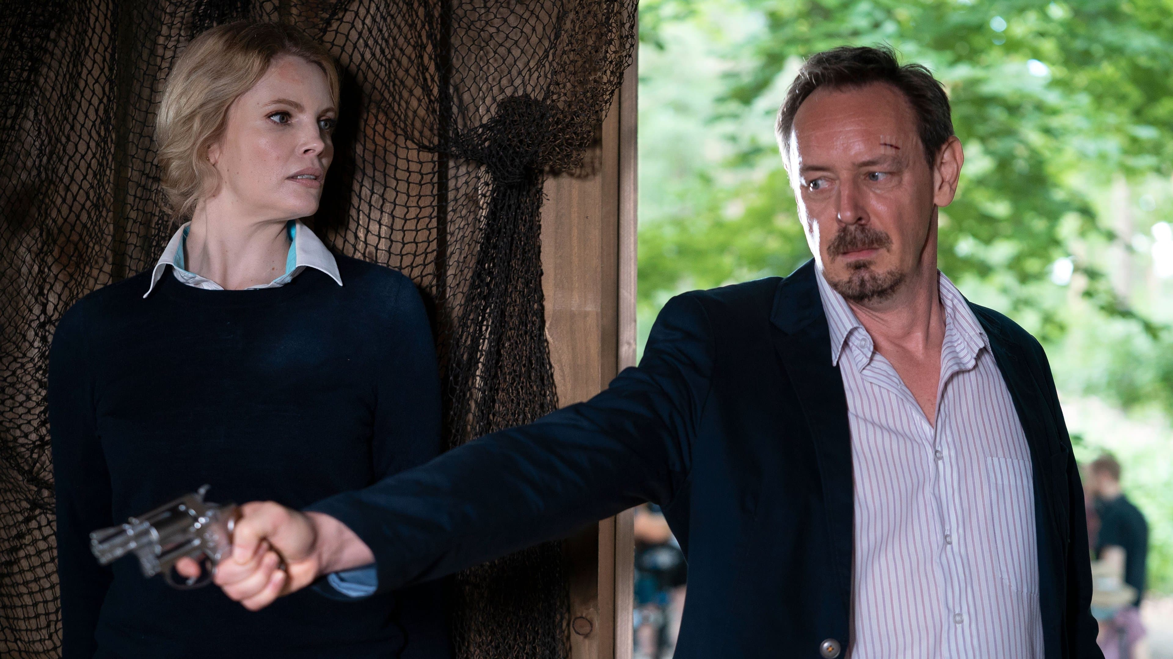 미스 윌러비 앤드 더 혼티드 북숍