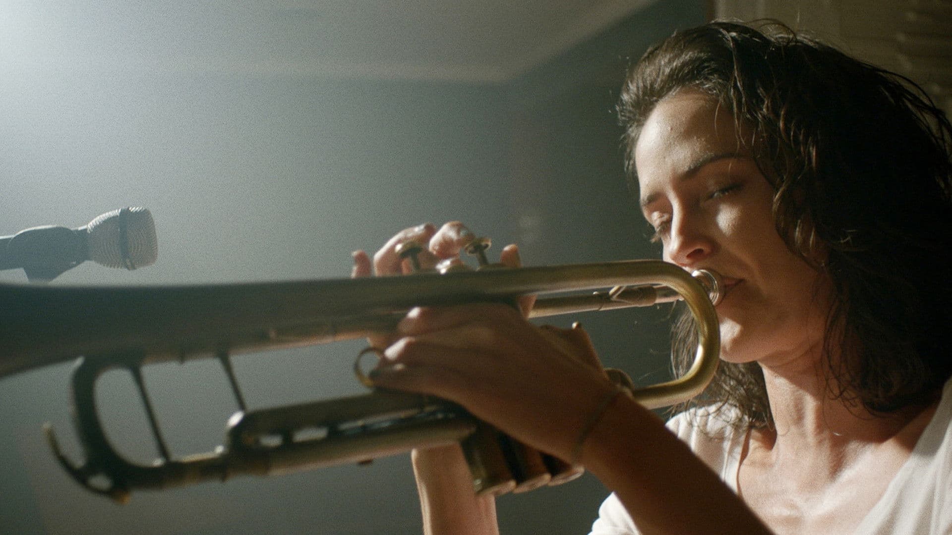 여전히 밤은 깊지만