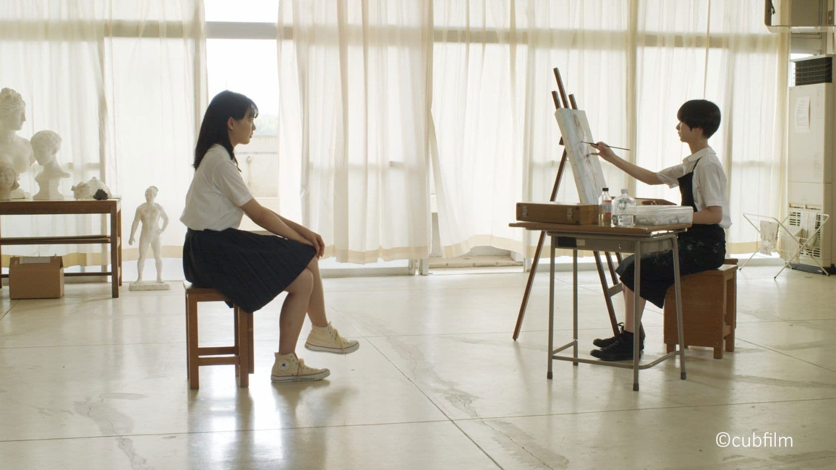 뮤즈는 물에 빠지지 않아