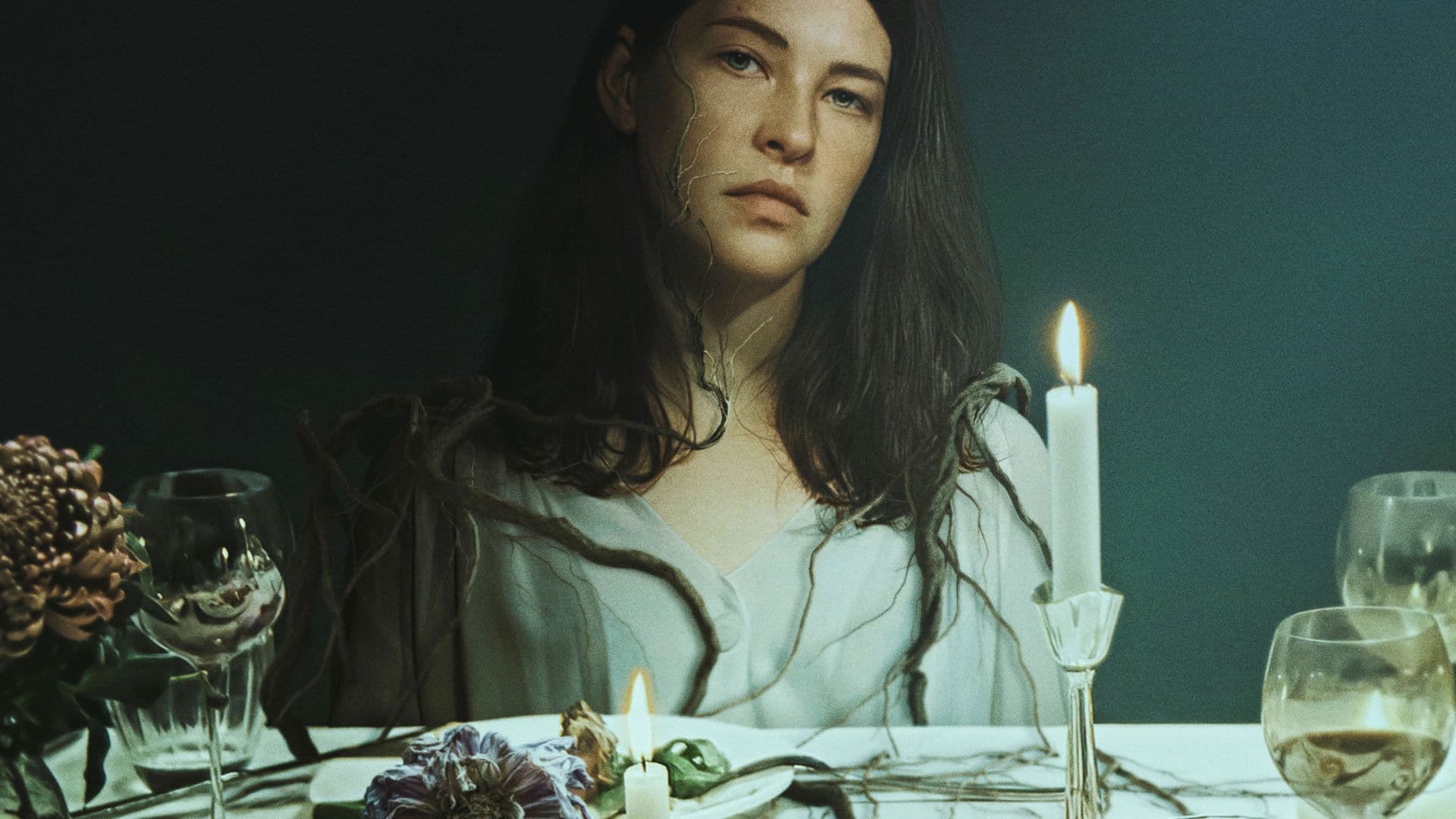 그녀는 만찬에 초대받지 않았다