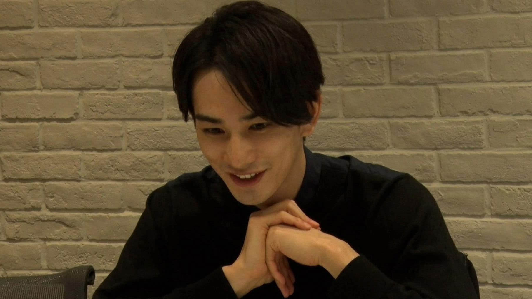 저를 주인공으로 한 만화를 그려주세요! 그것을 드라마화까지 해 버립니다!!