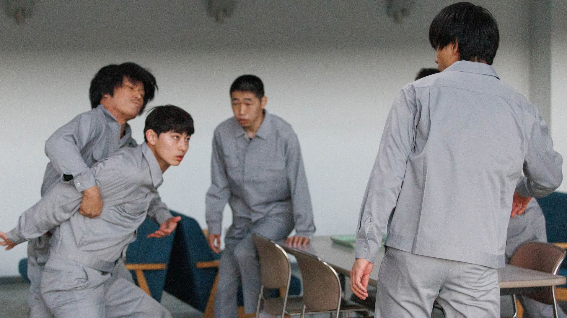 레드브릿지-나쁜 녀석들 더 비기닝