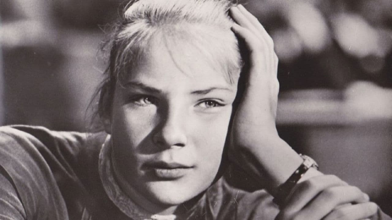 Завтра, третьего апреля