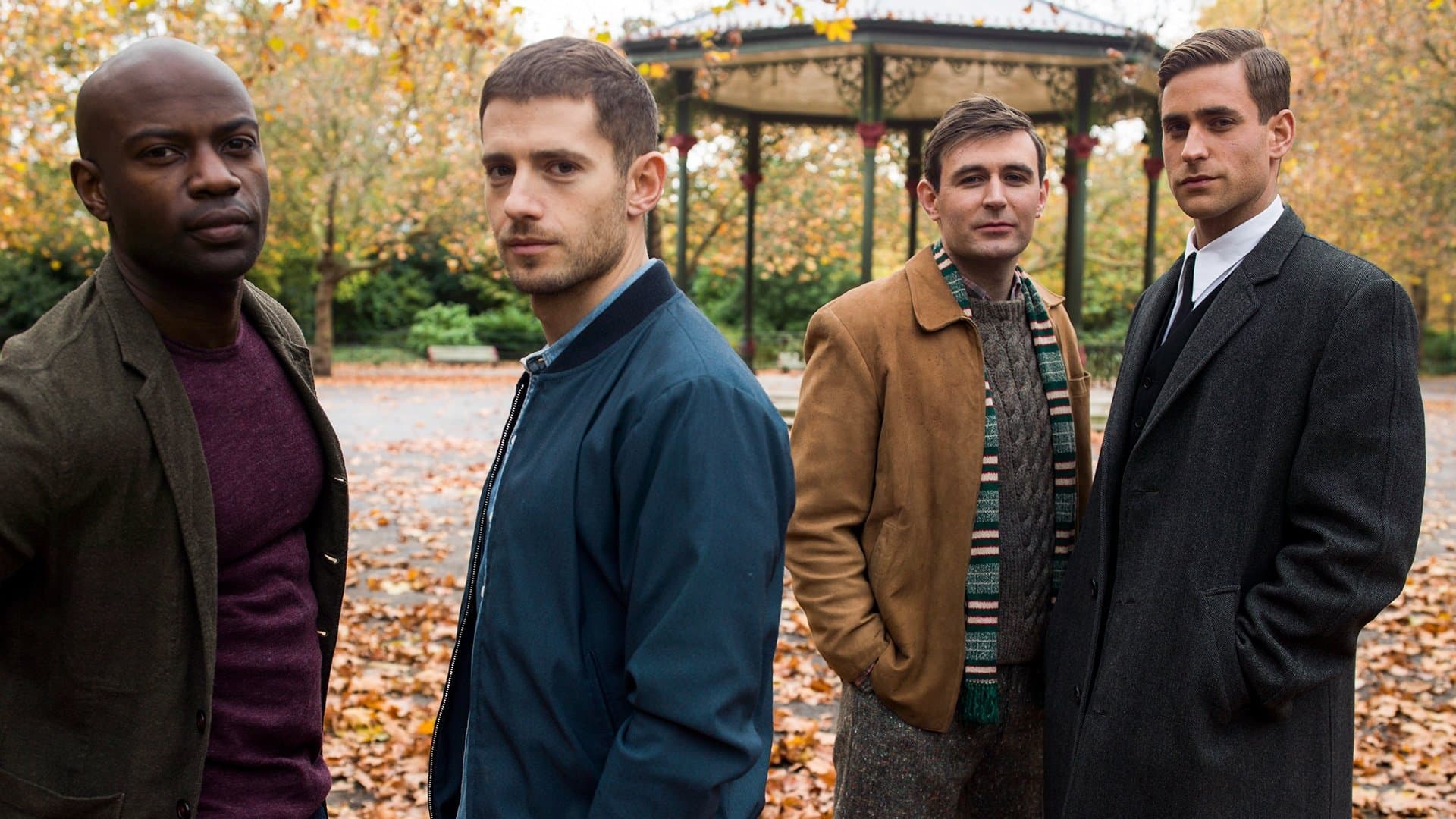 오렌지색 셔츠를 입은 남자