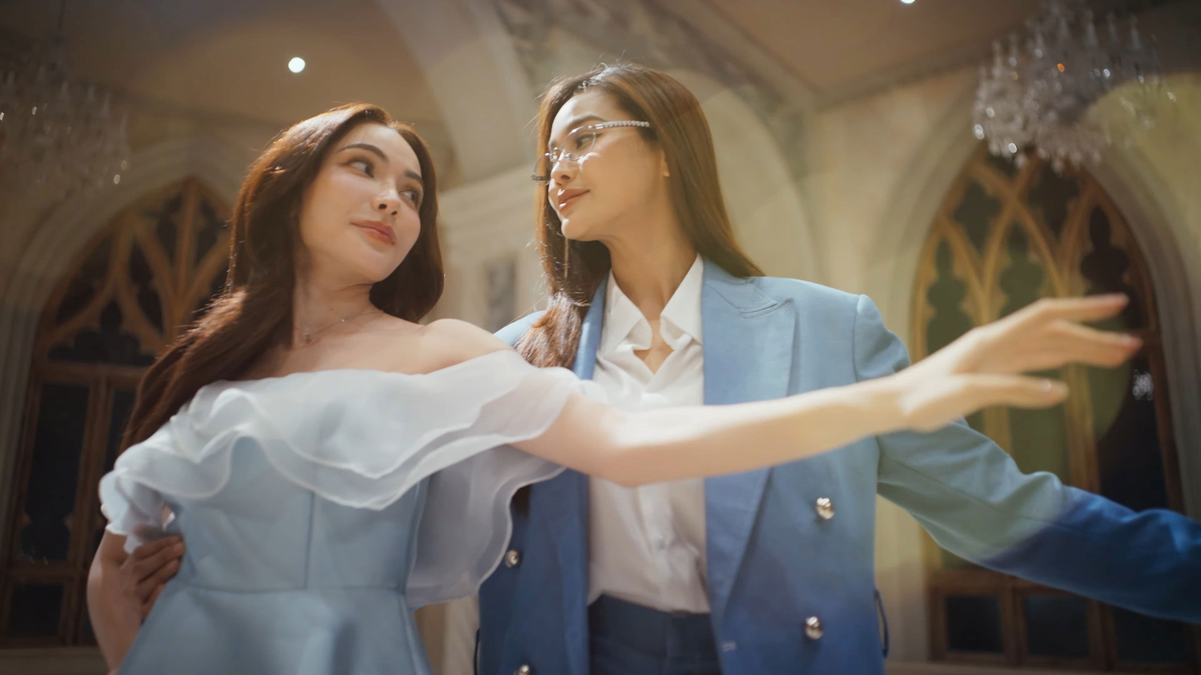 นทีร้อยเล่ห์