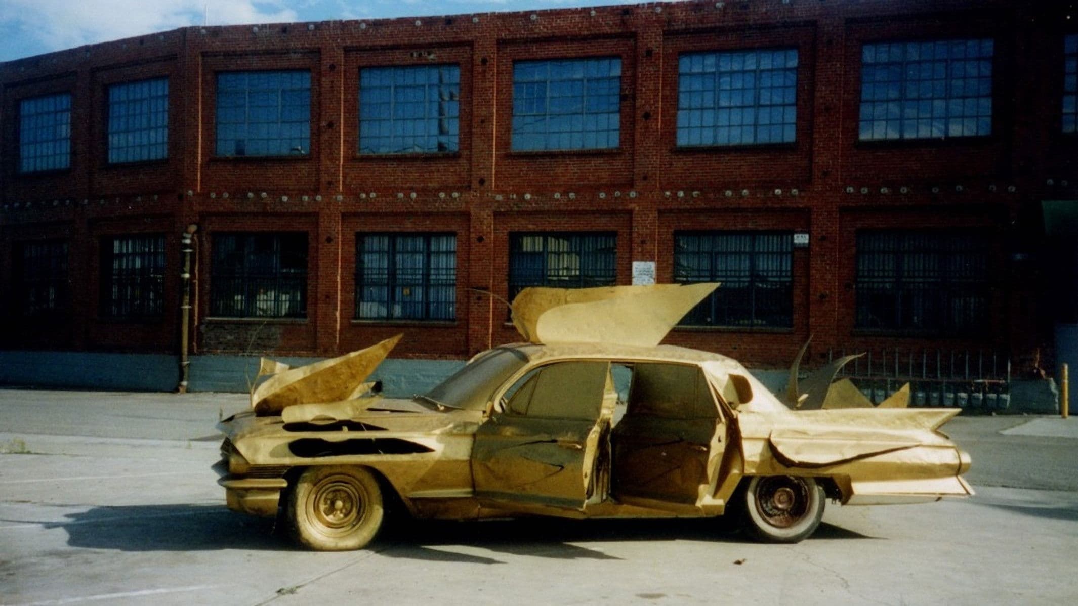 Icarus – the Art of Vu Dan Tan