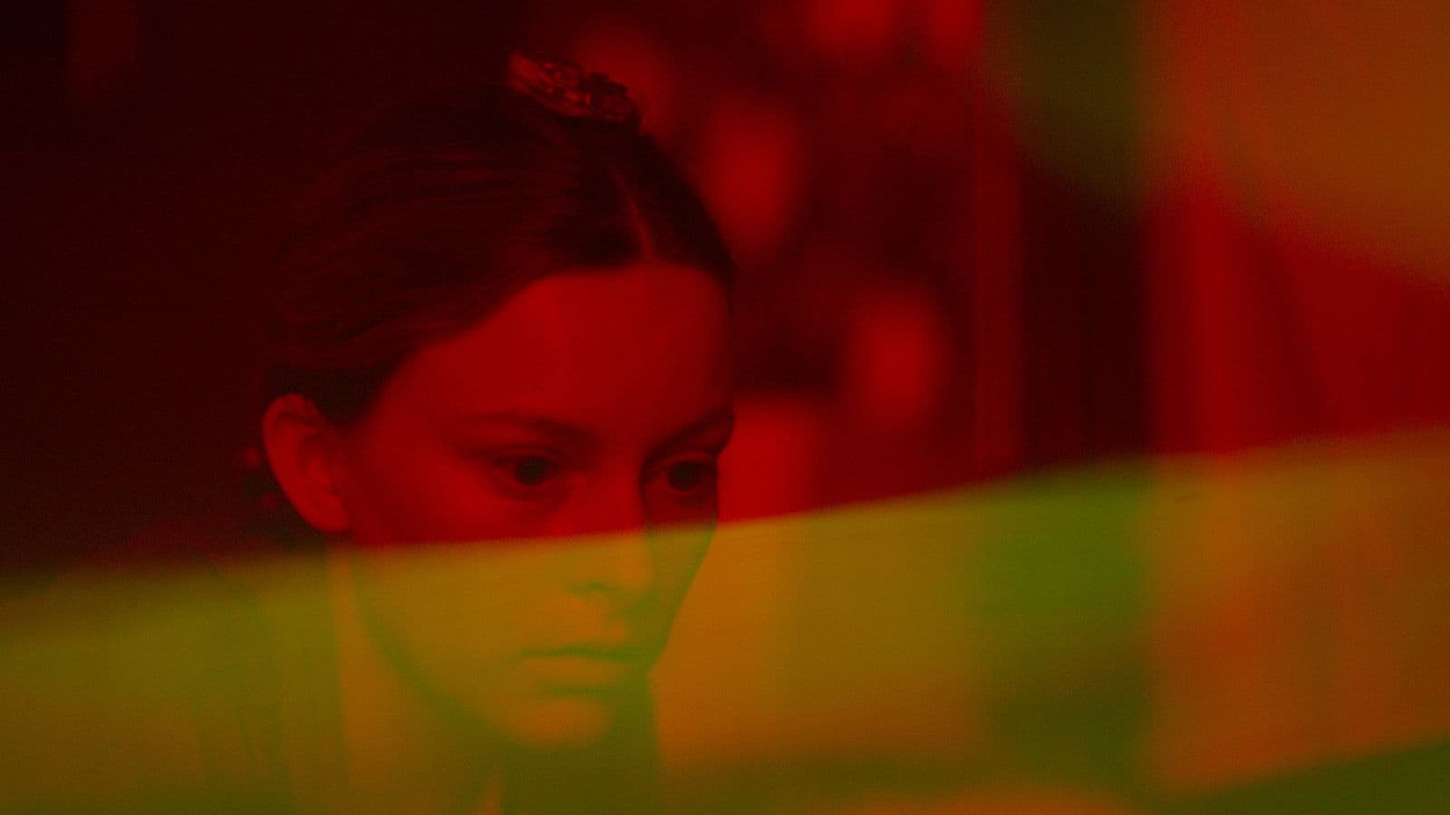 플리즈 스피크 컨티뉴어슬리 앤드 디스크라이브 유어 익스페리언시즈 애즈 데이 컴 투 유